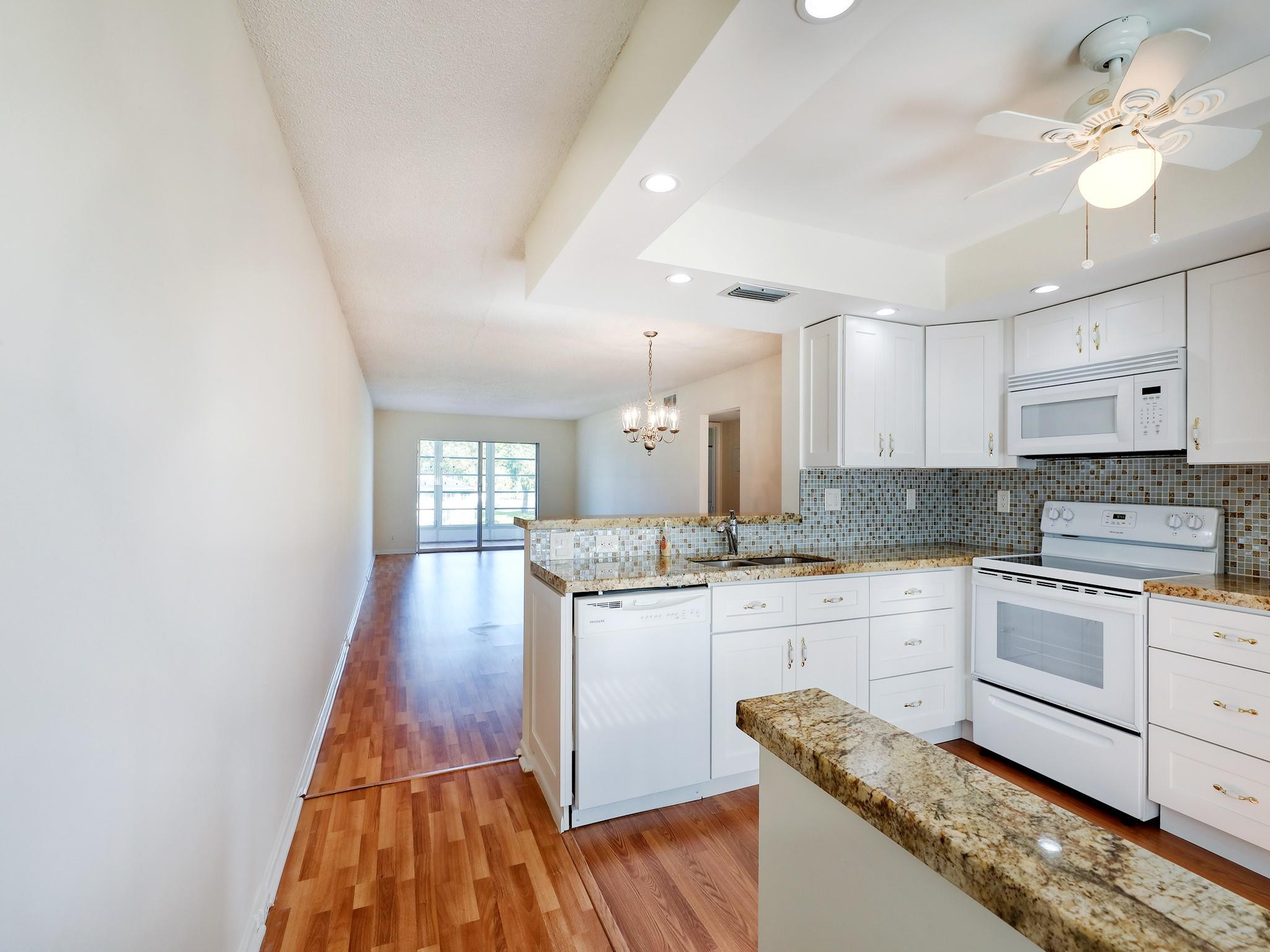 4702 Martinique Dr G3