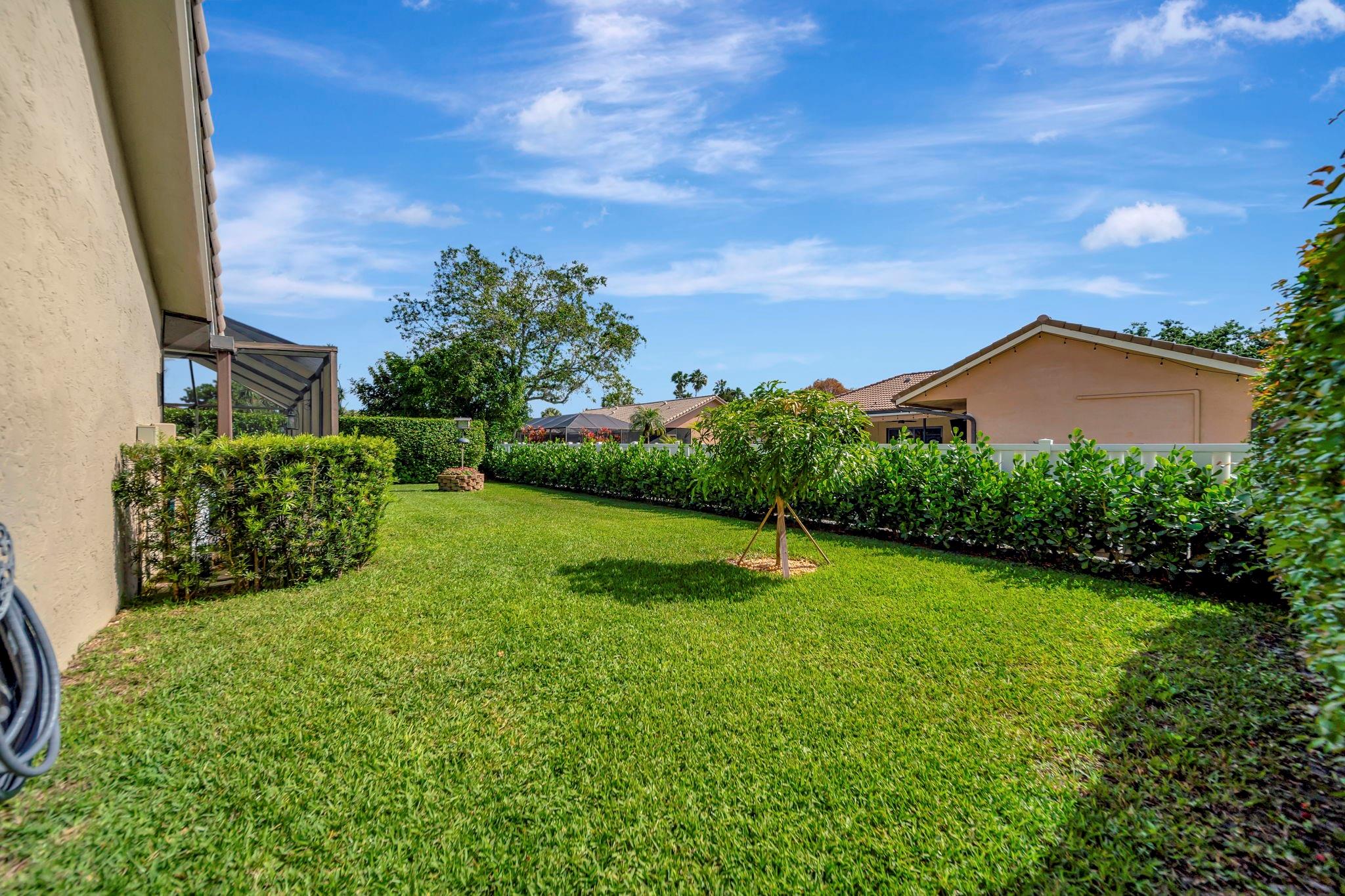 5217 NW 85th Ter