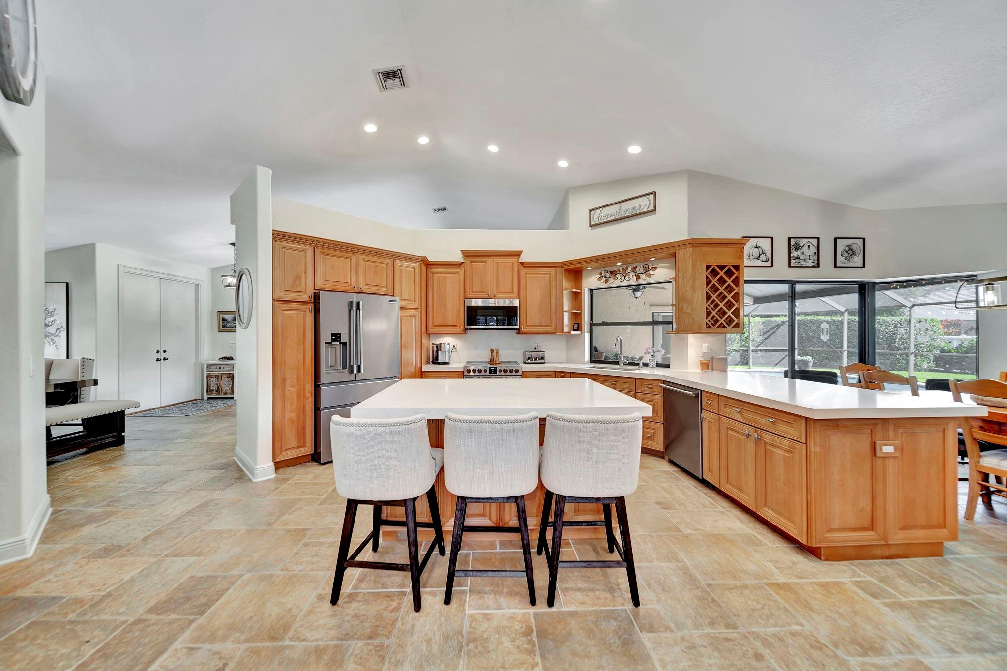 5217 NW 85th Ter