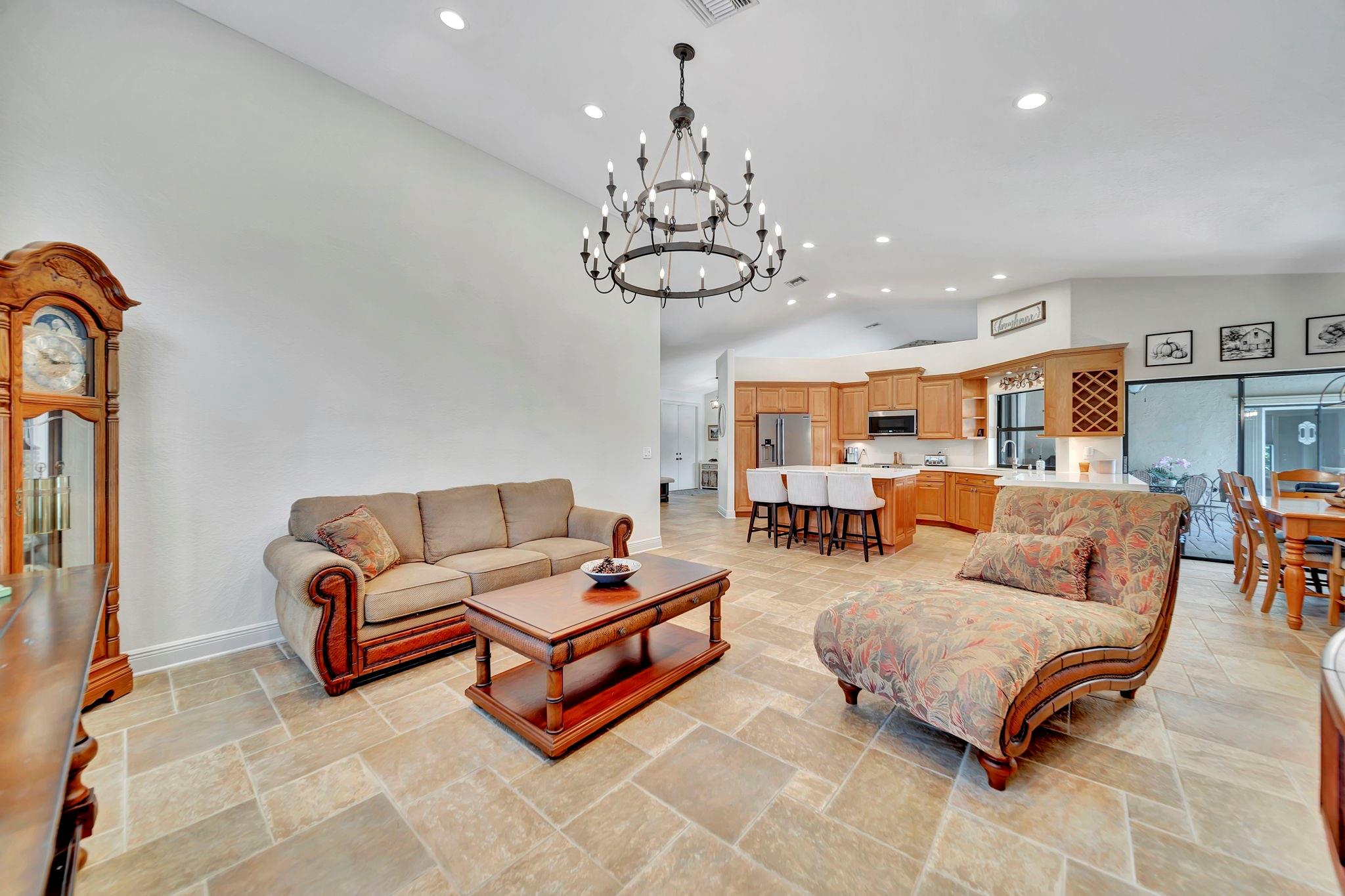 5217 NW 85th Ter