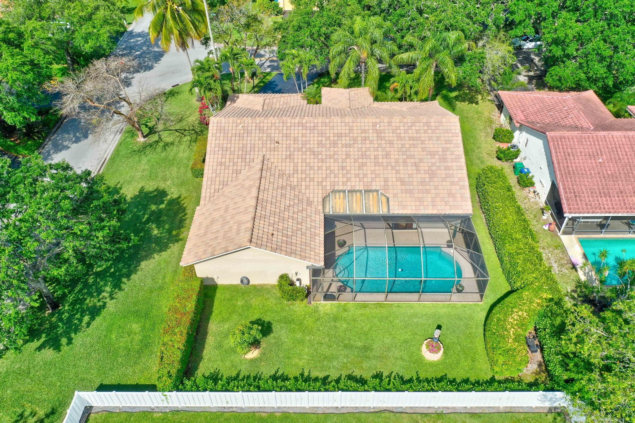 5217 NW 85th Ter