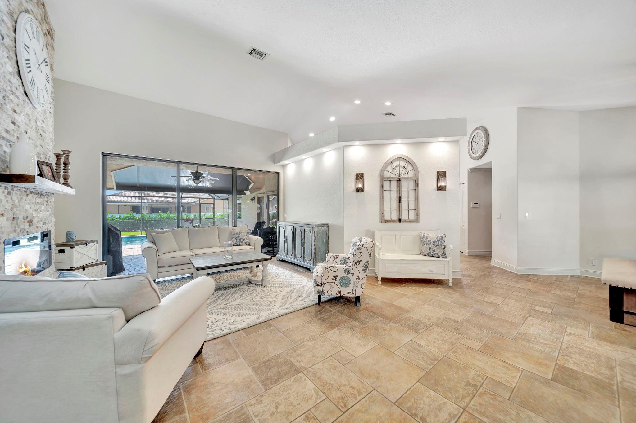 5217 NW 85th Ter