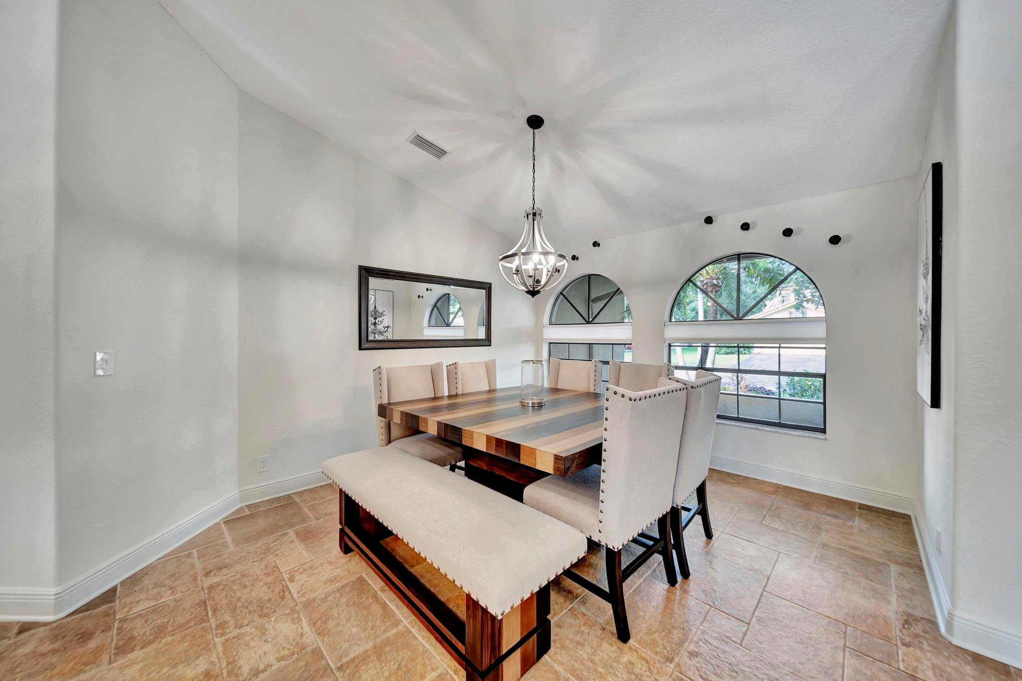 5217 NW 85th Ter