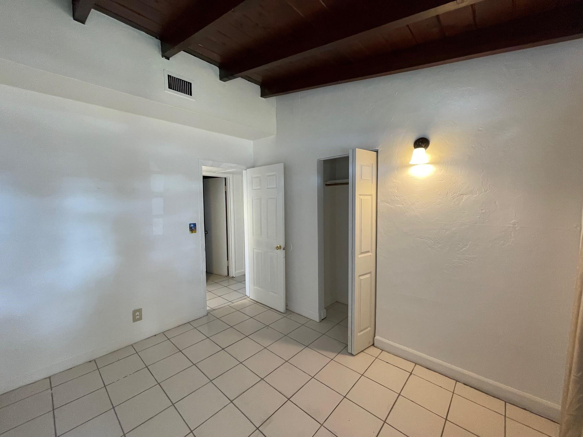 1713 NW 15th St