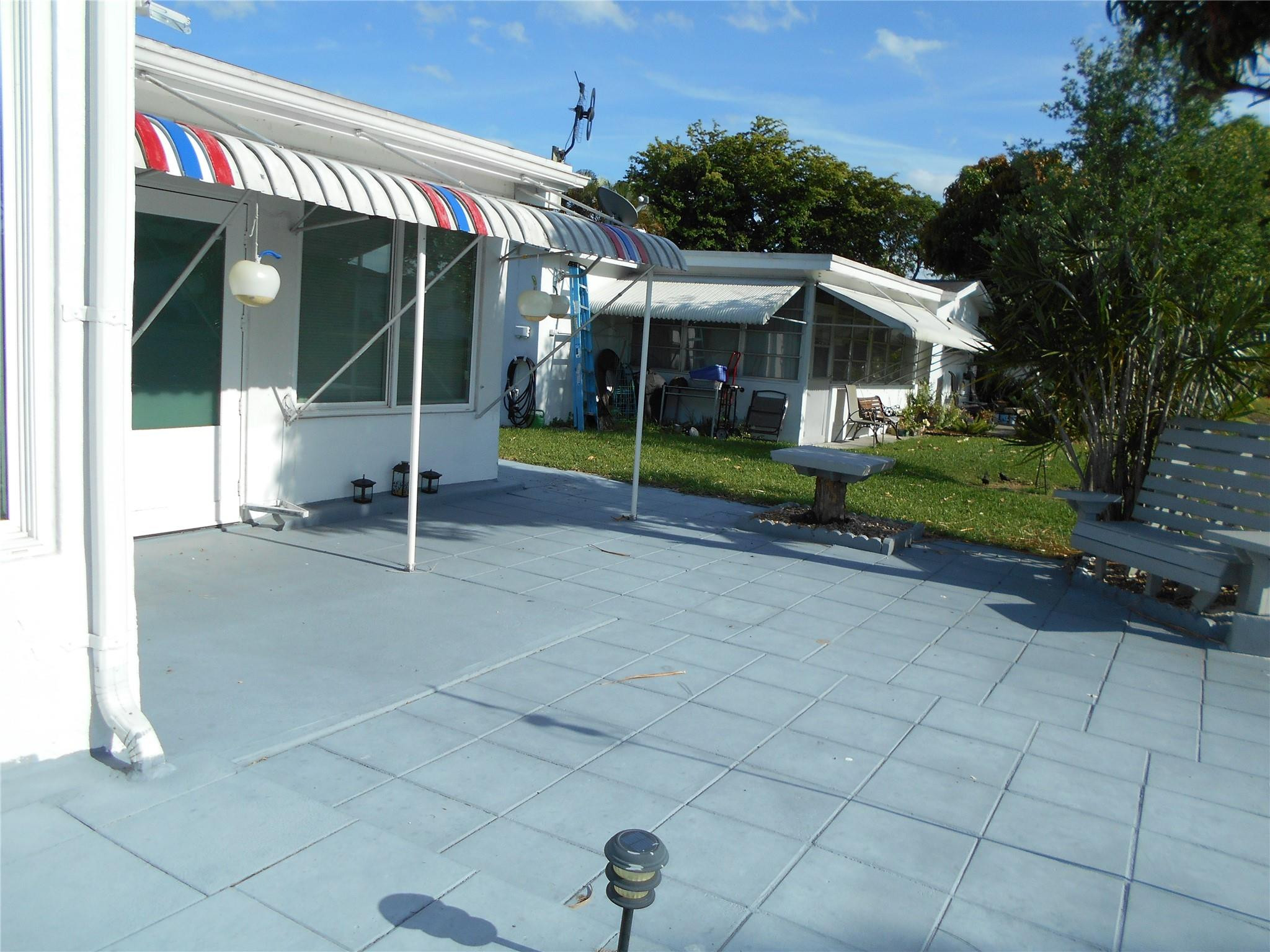 1625 NW 67th Ave
