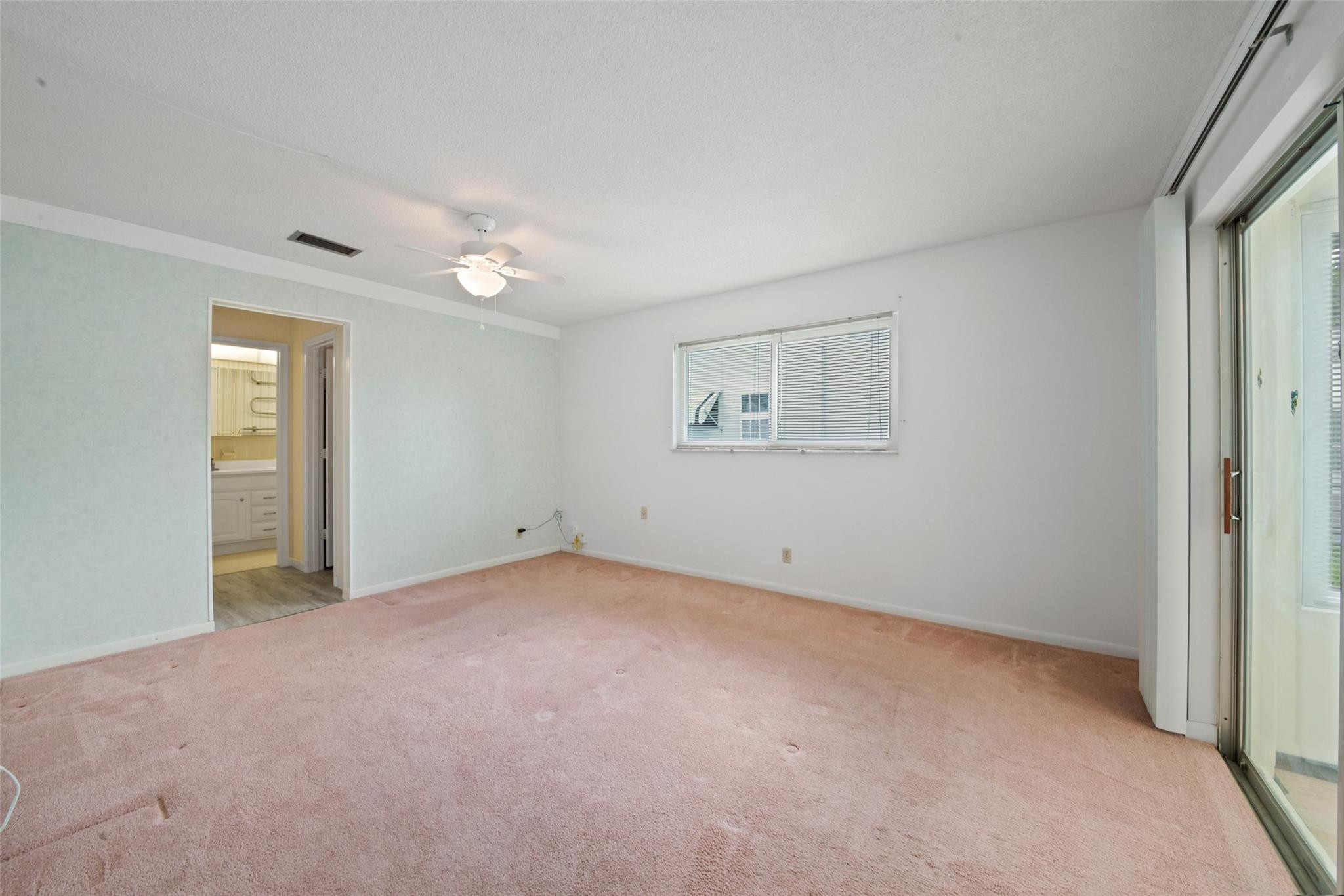 1625 NW 67th Ave