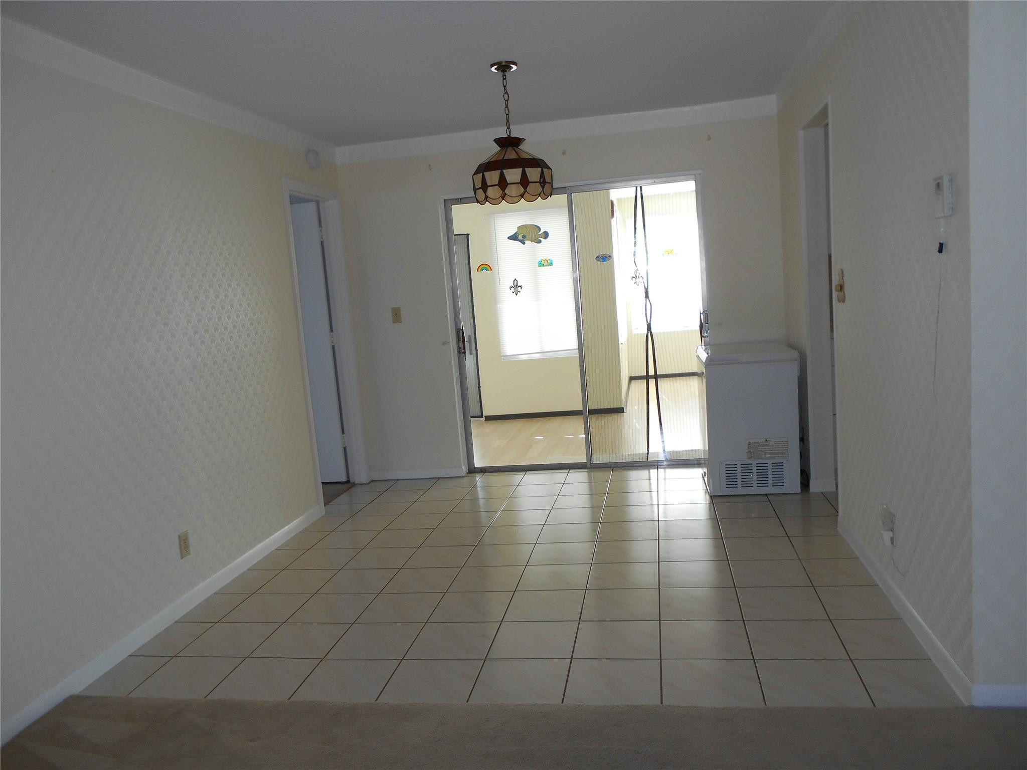 1625 NW 67th Ave