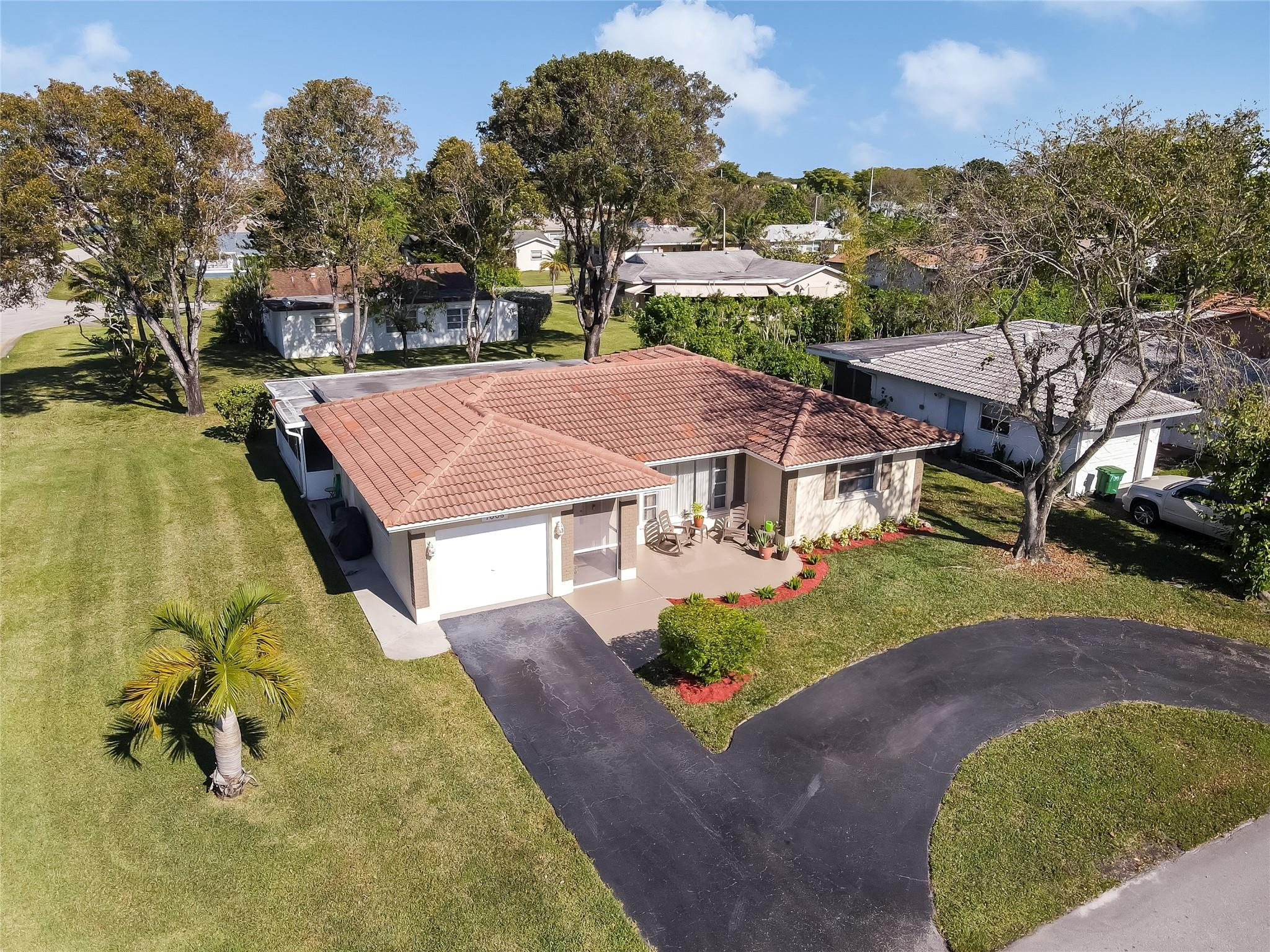 7008 NW 94th Ave