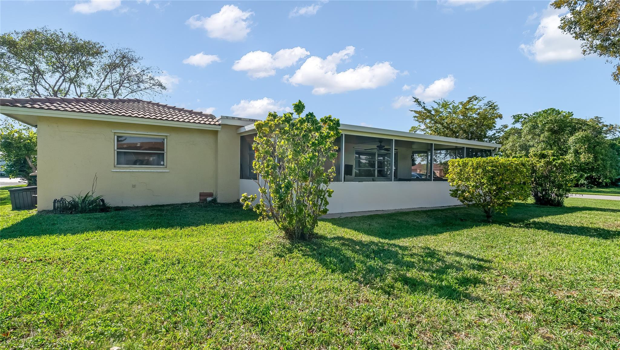 7008 NW 94th Ave