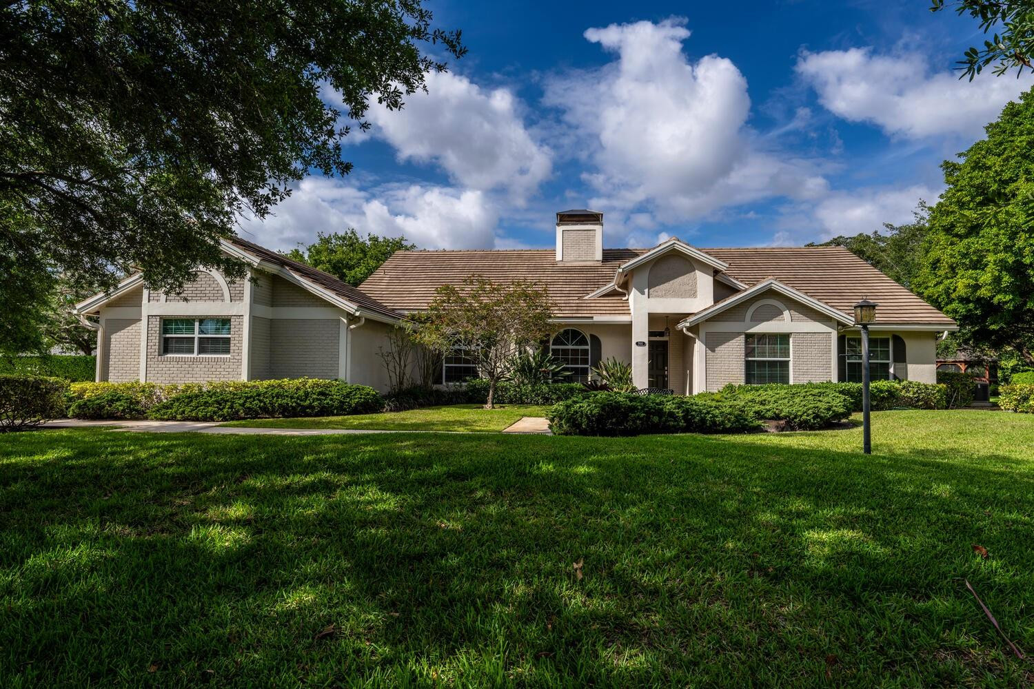 7011 W Cypresshead Dr