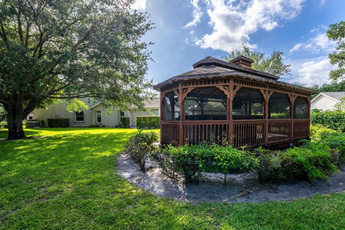 7011 W Cypresshead Dr