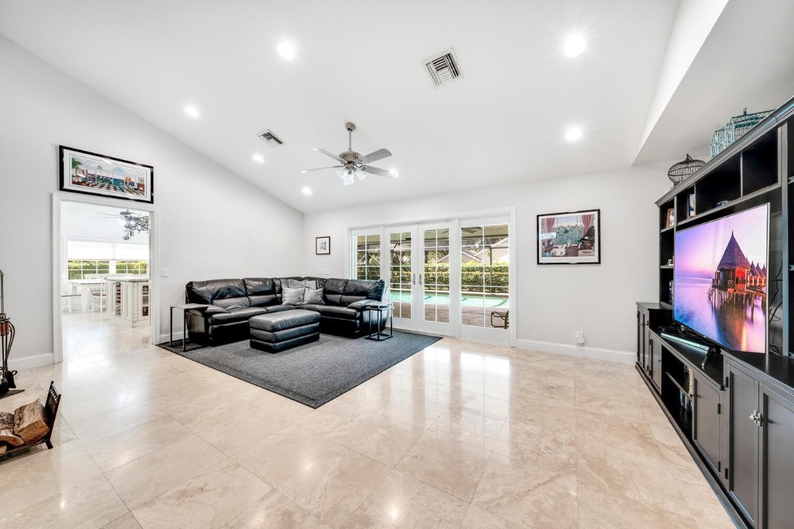 7011 W Cypresshead Dr