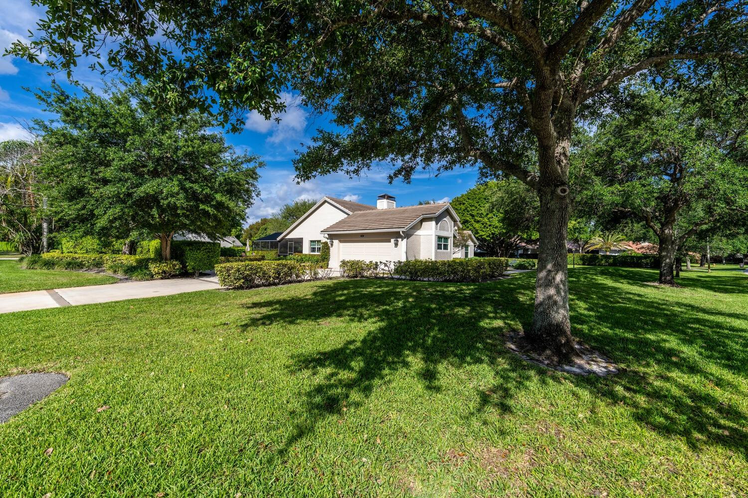 7011 W Cypresshead Dr