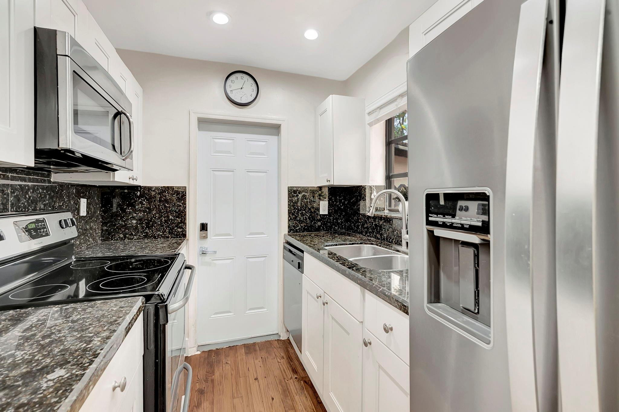 273 NE 107th St