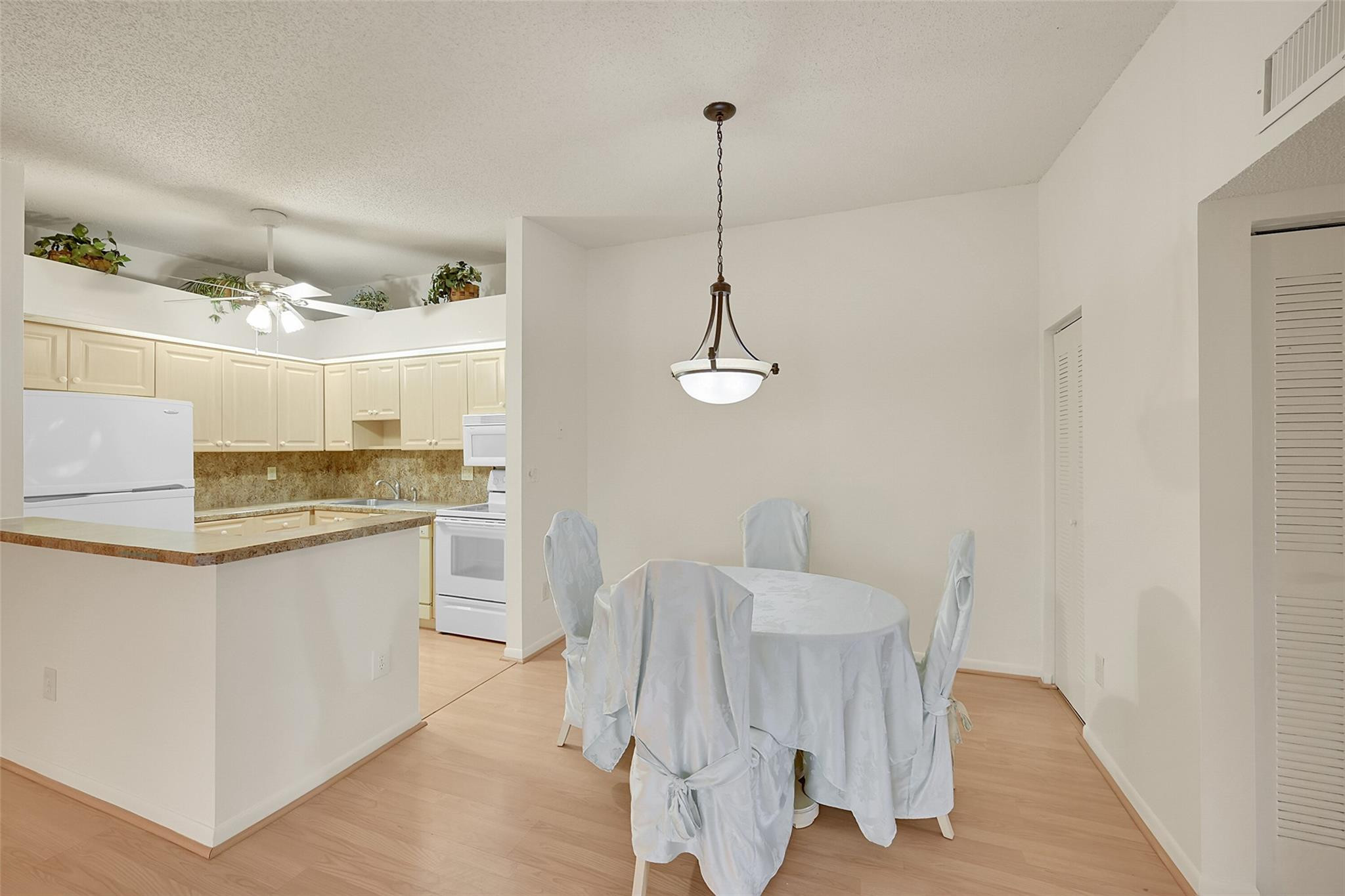 9508 N Belfort Cir 210