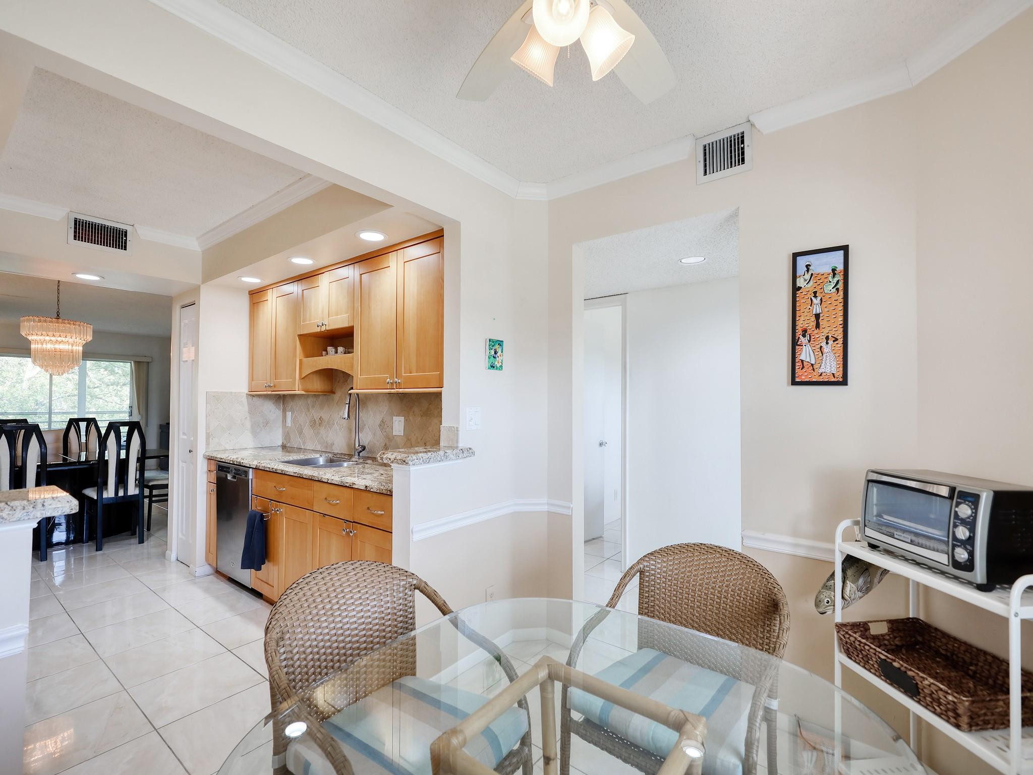 1503 Cayman Way H4