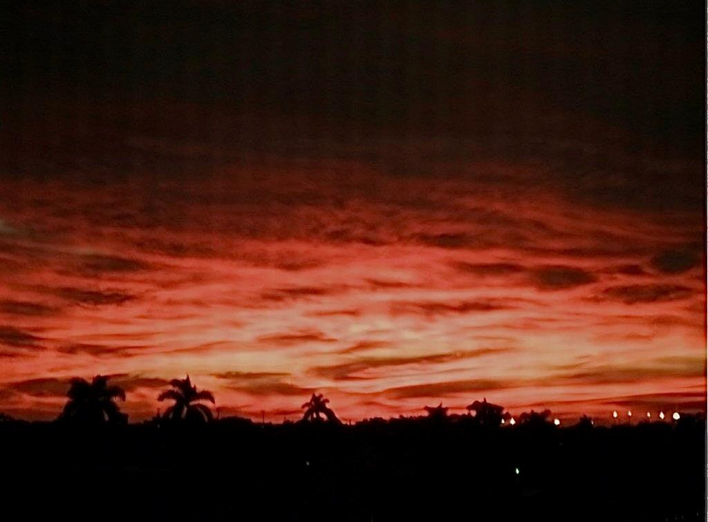 725 N Riverside Dr 301