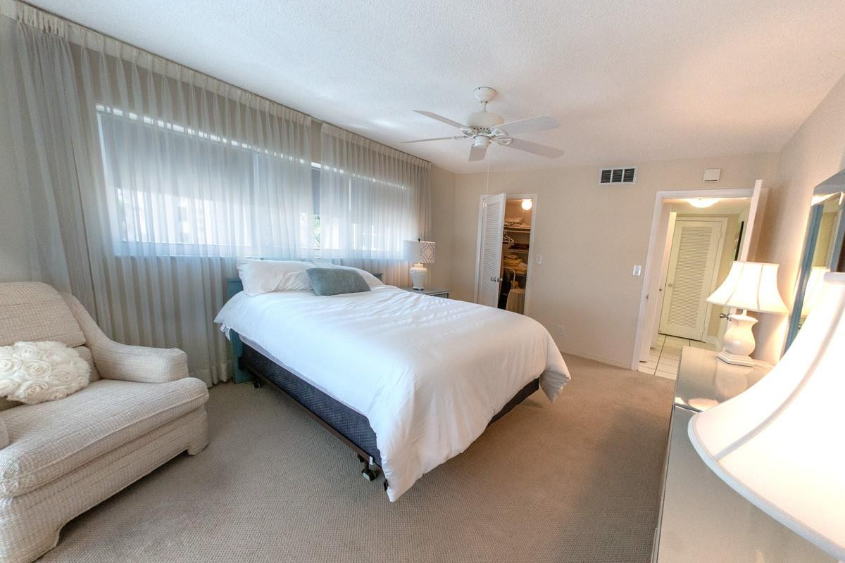 725 N Riverside Dr 301