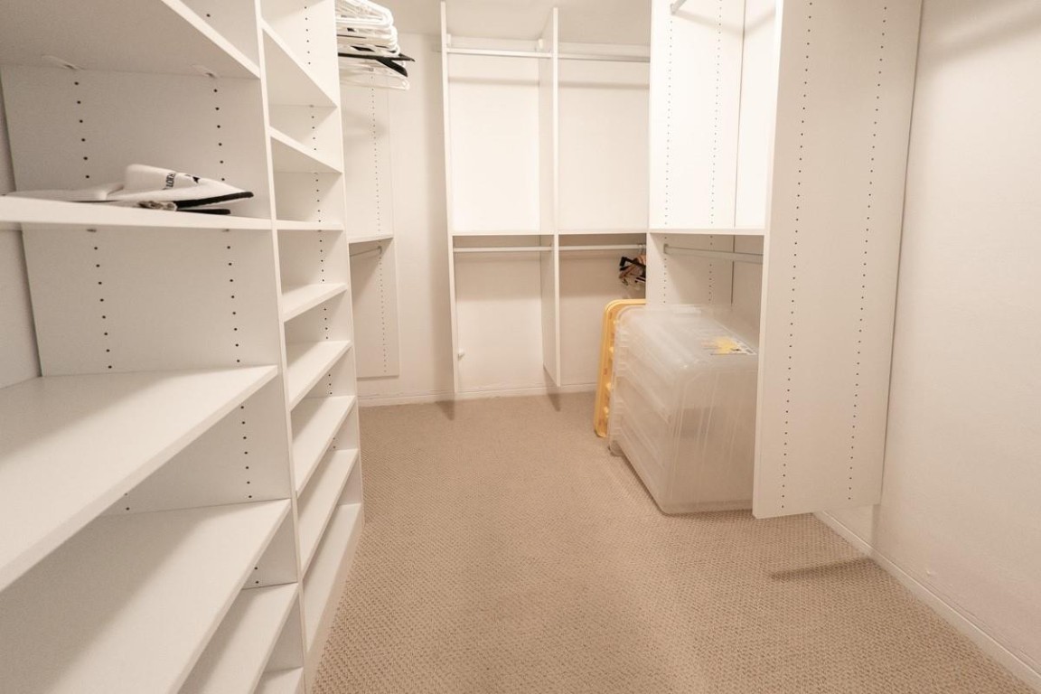 725 N Riverside Dr 301