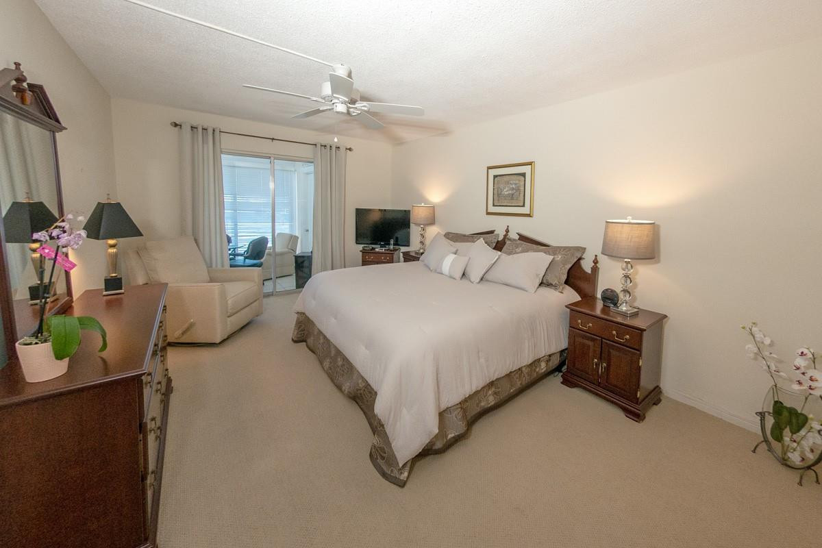 725 N Riverside Dr 301