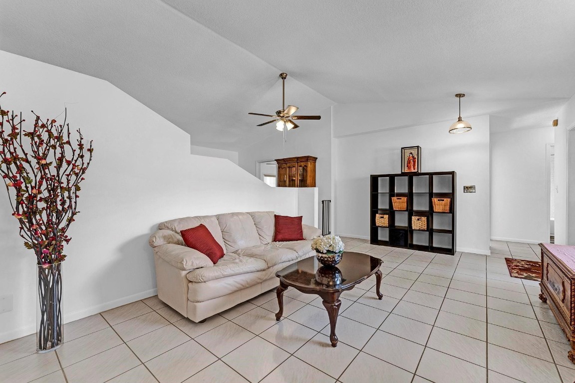 1228 Spring Circle Dr