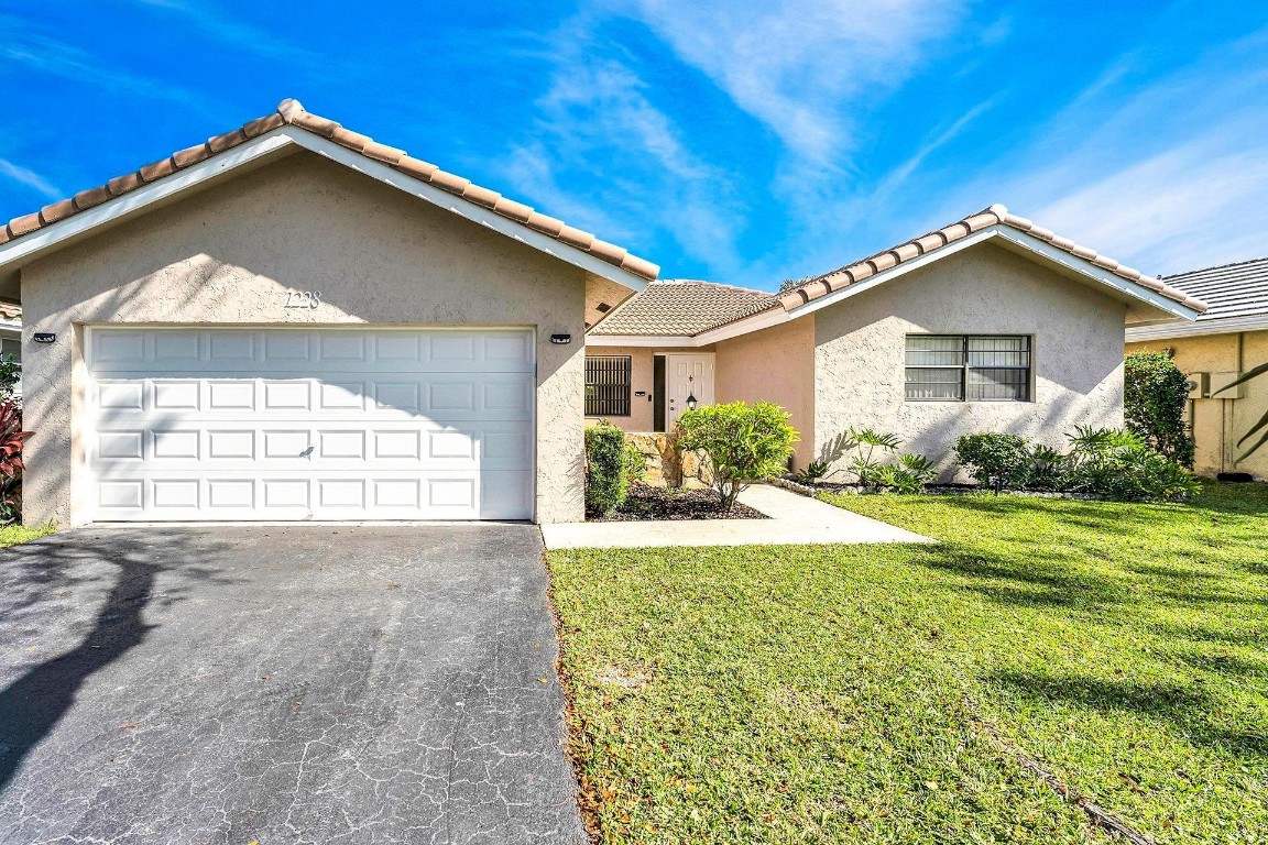 1228 Spring Circle Dr