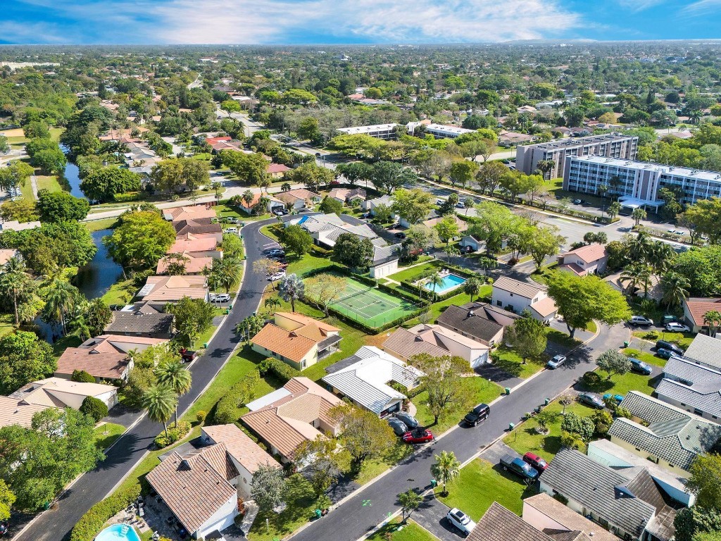 1228 Spring Circle Dr