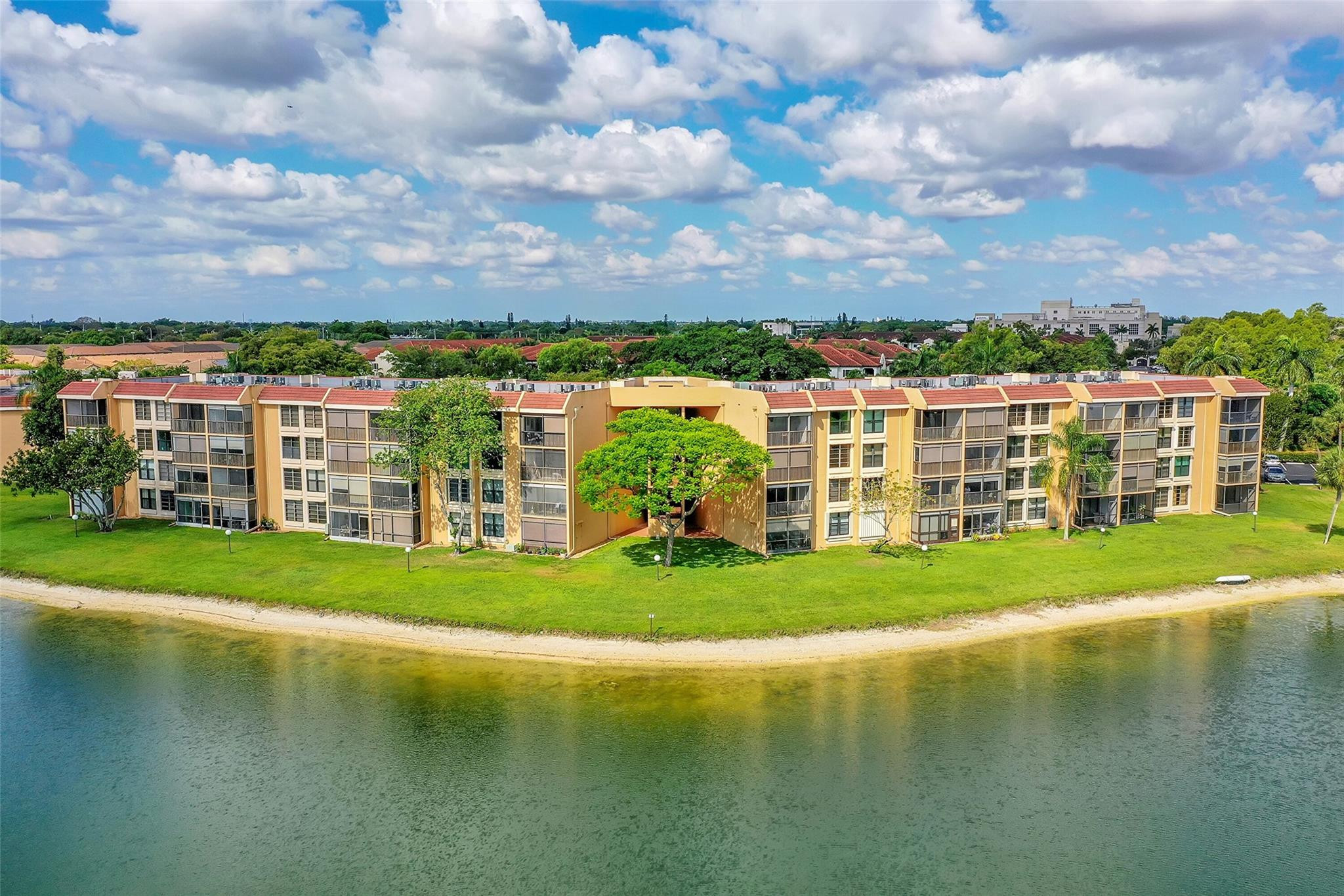 6547 Coral Lake Dr 411