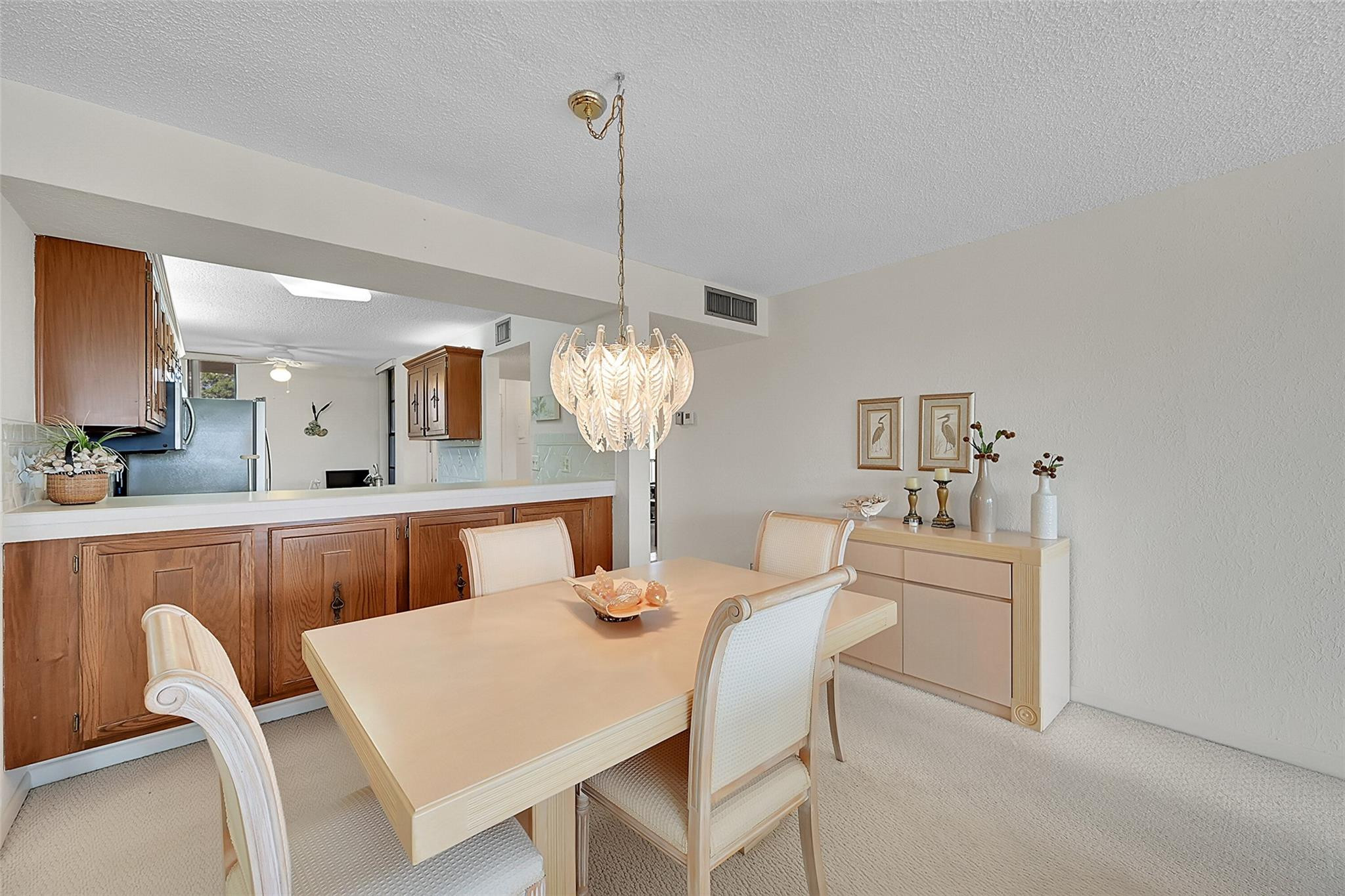 6547 Coral Lake Dr 411