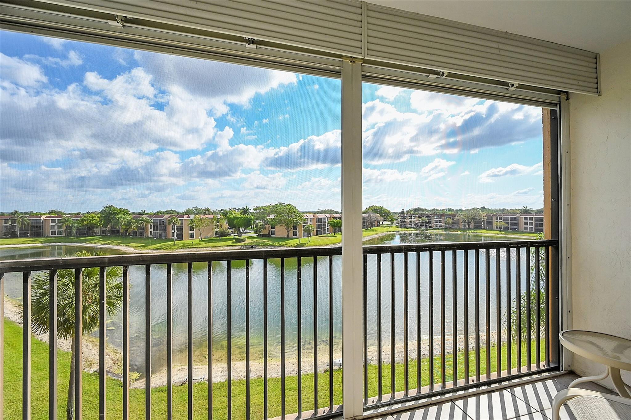 6547 Coral Lake Dr 411