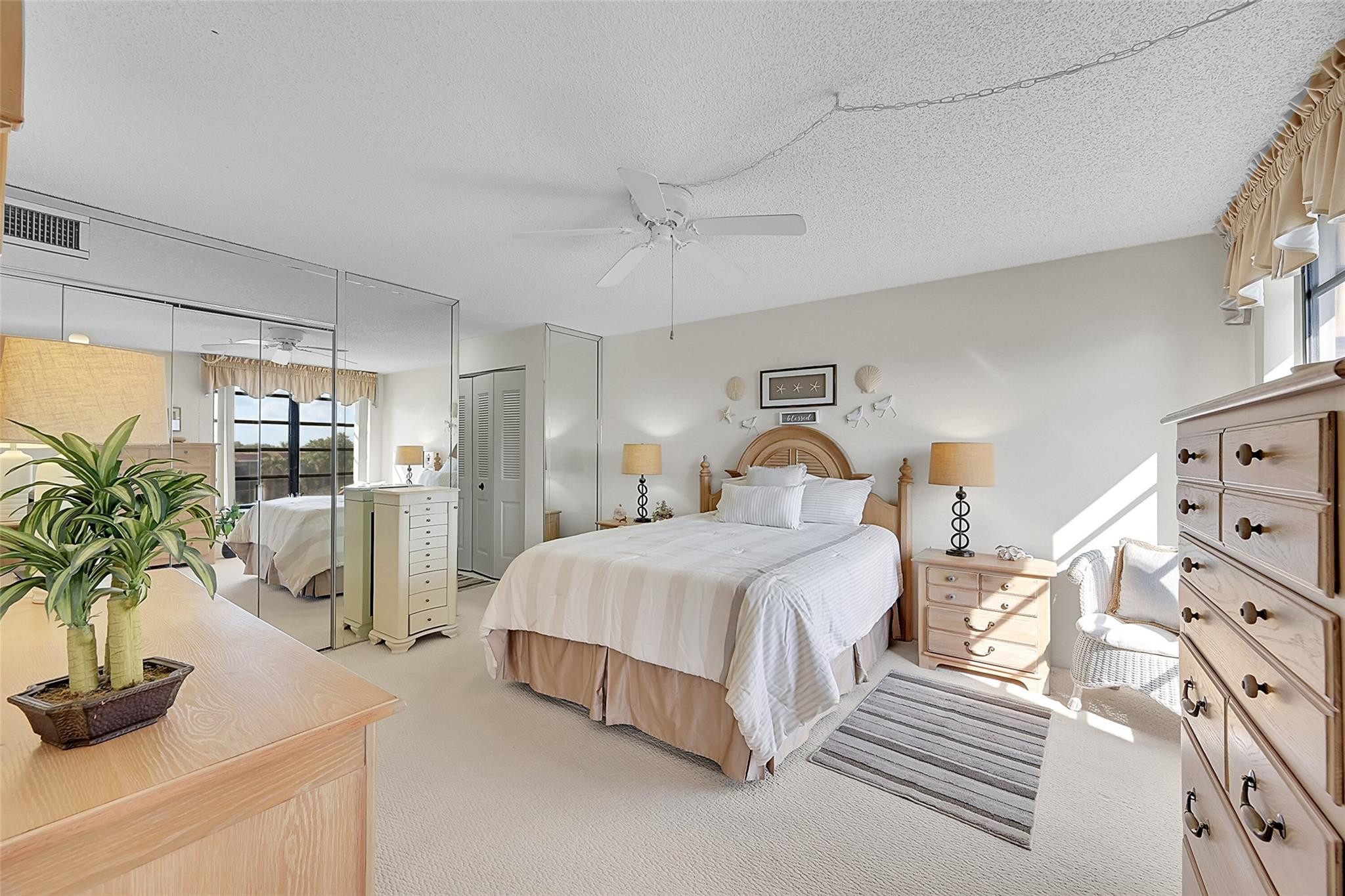 6547 Coral Lake Dr 411