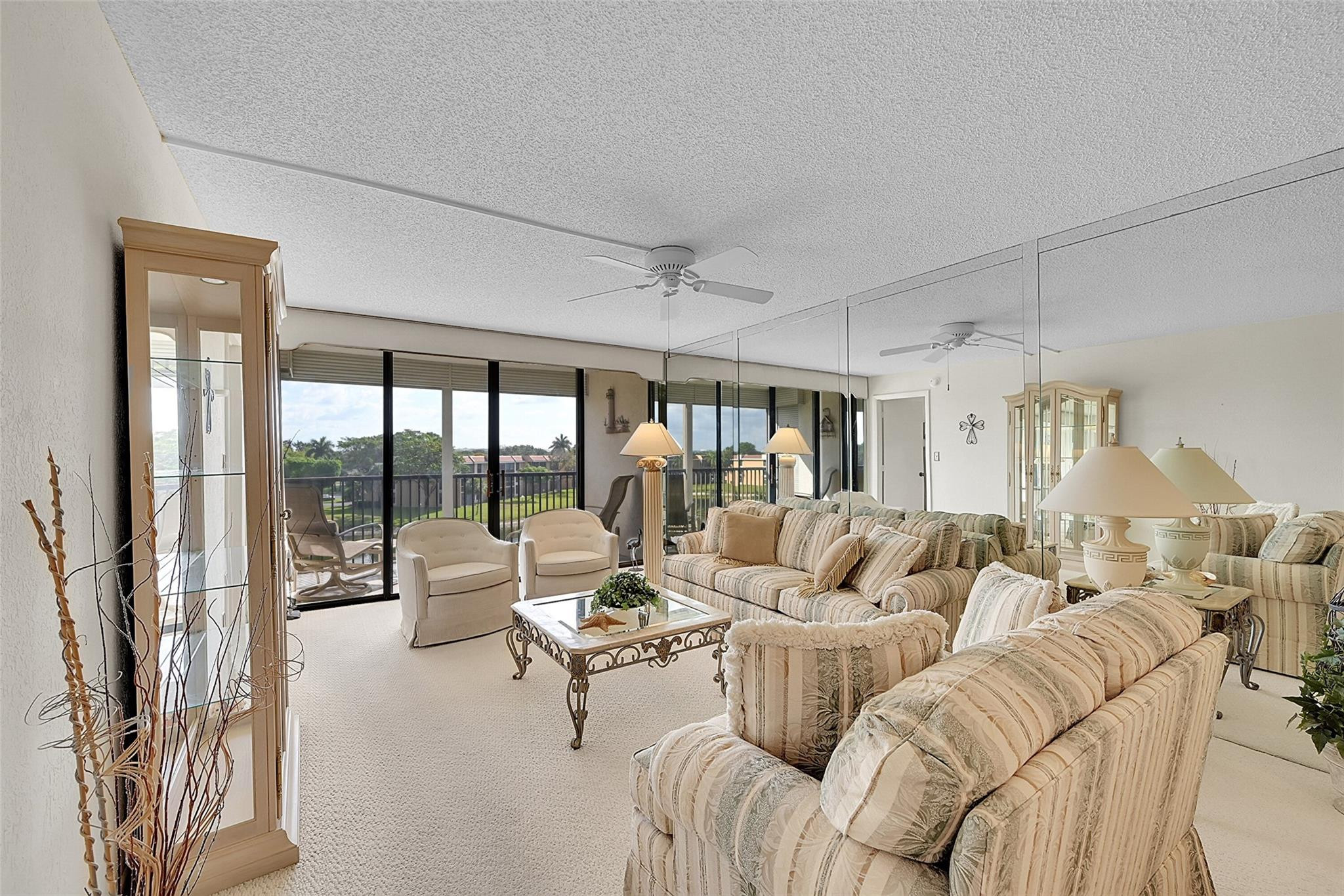 6547 Coral Lake Dr 411