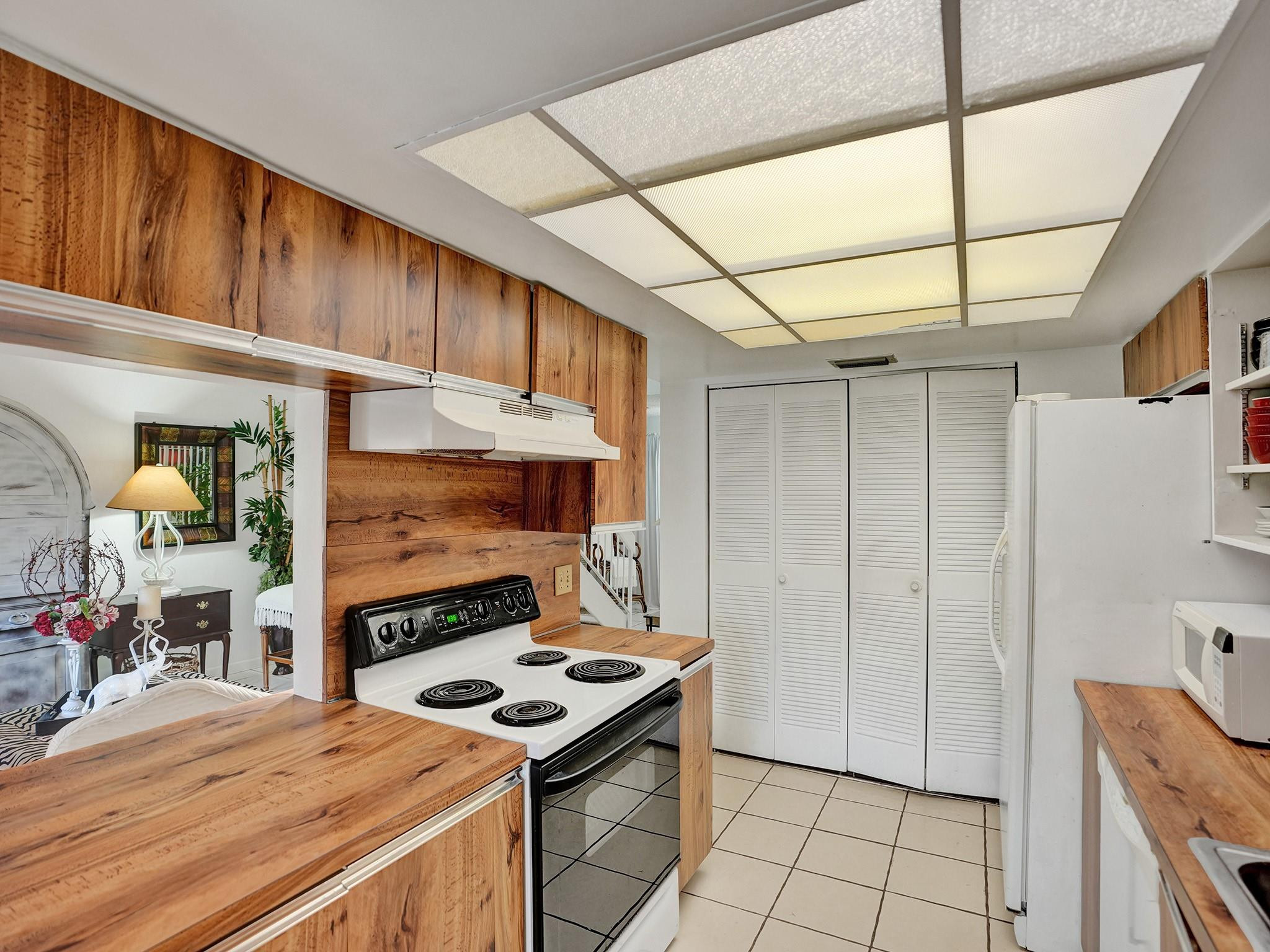 9931 W Atlantic Blvd