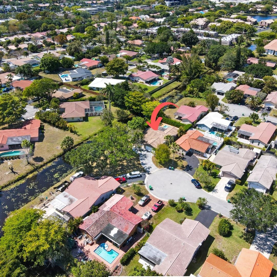 8955 NW 25th Court