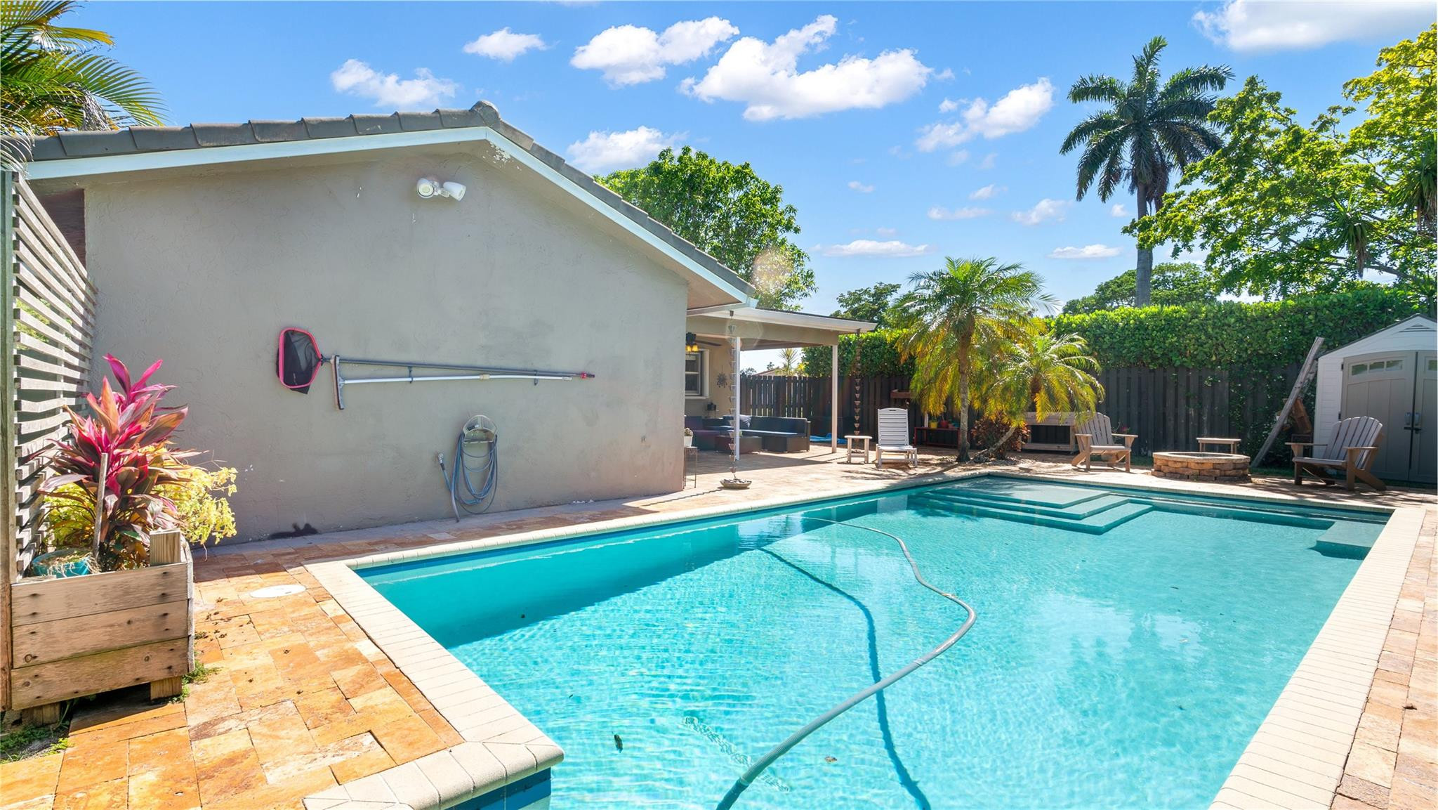 8955 NW 25th Court