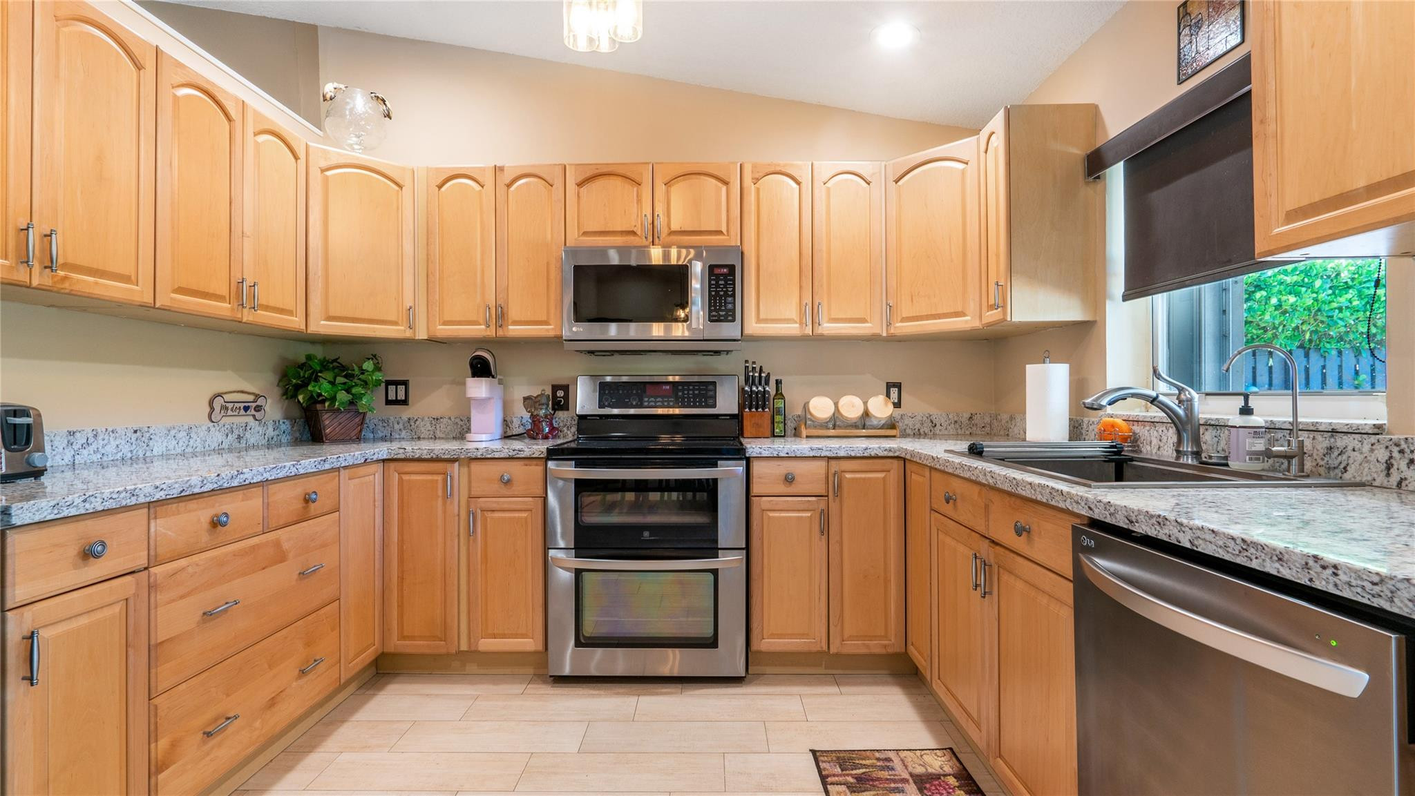 8955 NW 25th Court