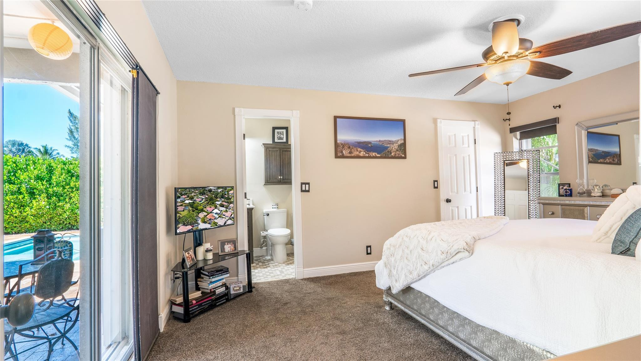 8955 NW 25th Court