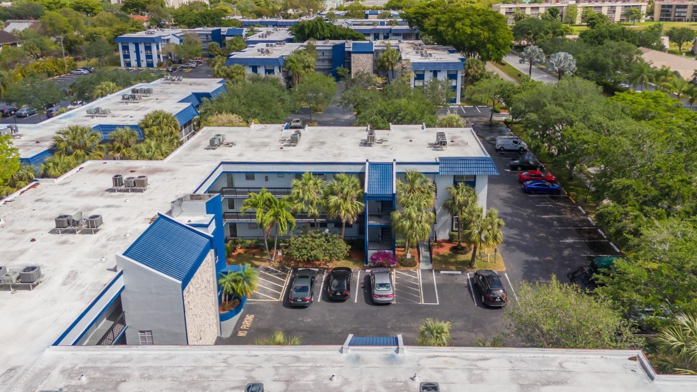 3160 HOLIDAY SPRINGS BL 7-312