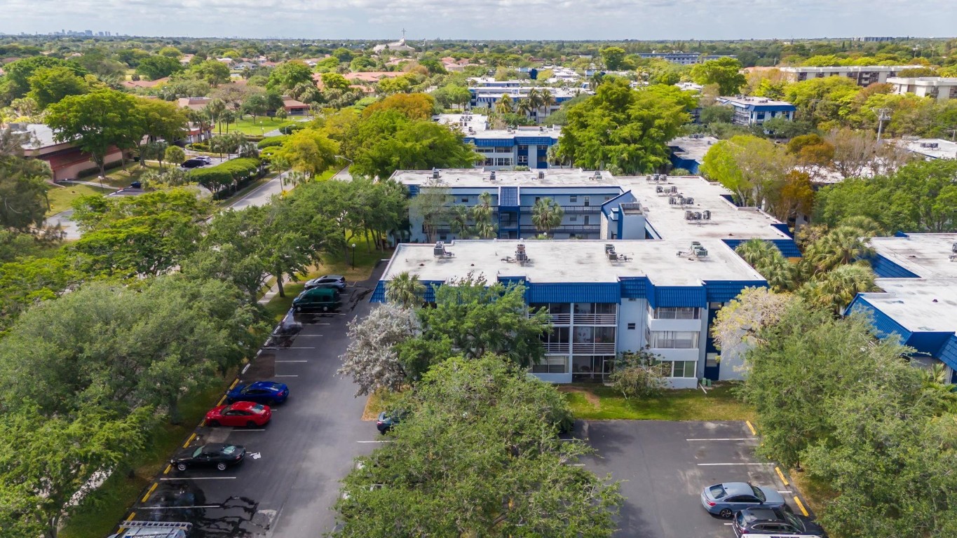 3160 HOLIDAY SPRINGS BL 7-312