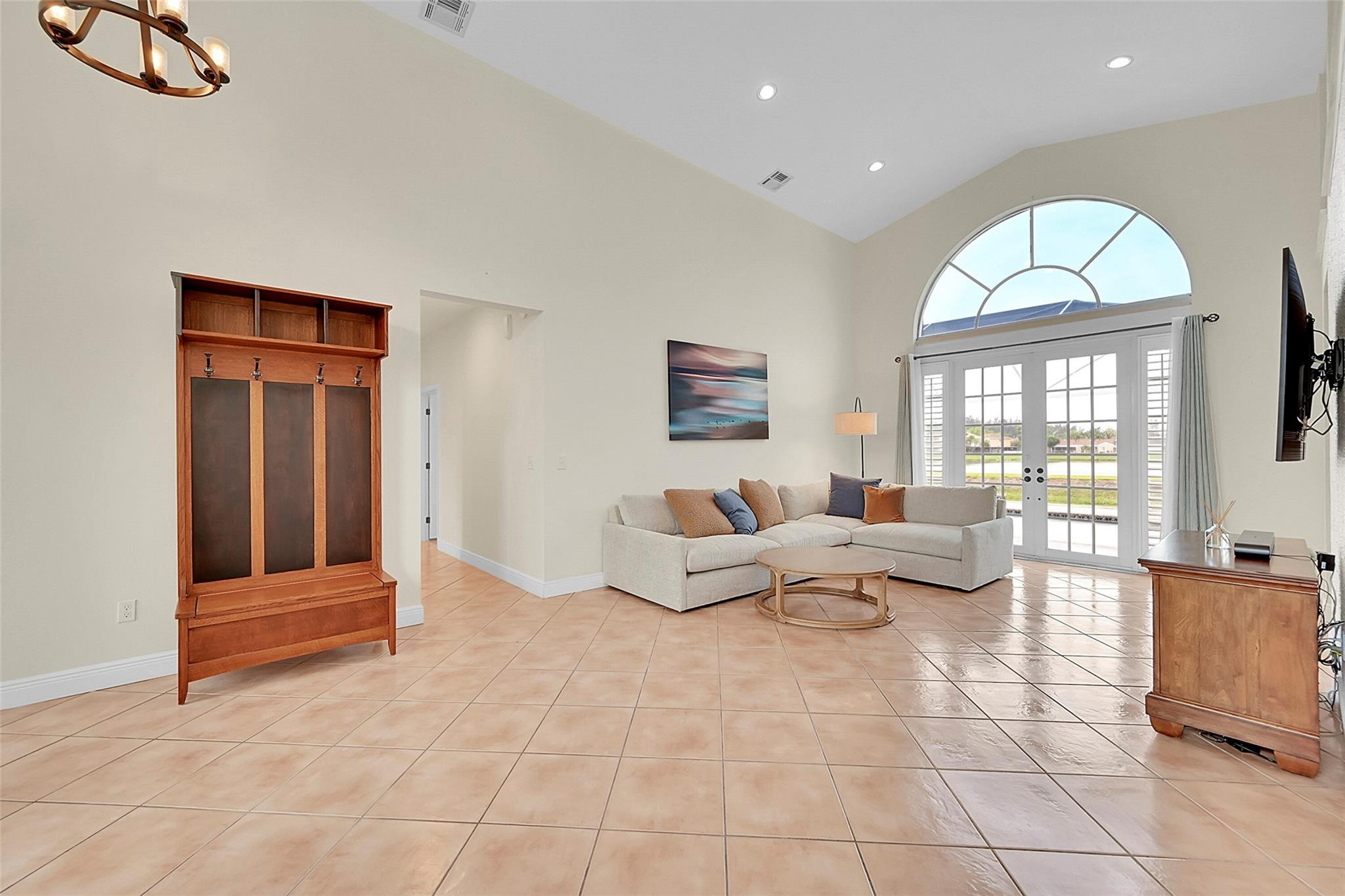 9515 Lake Serena Dr