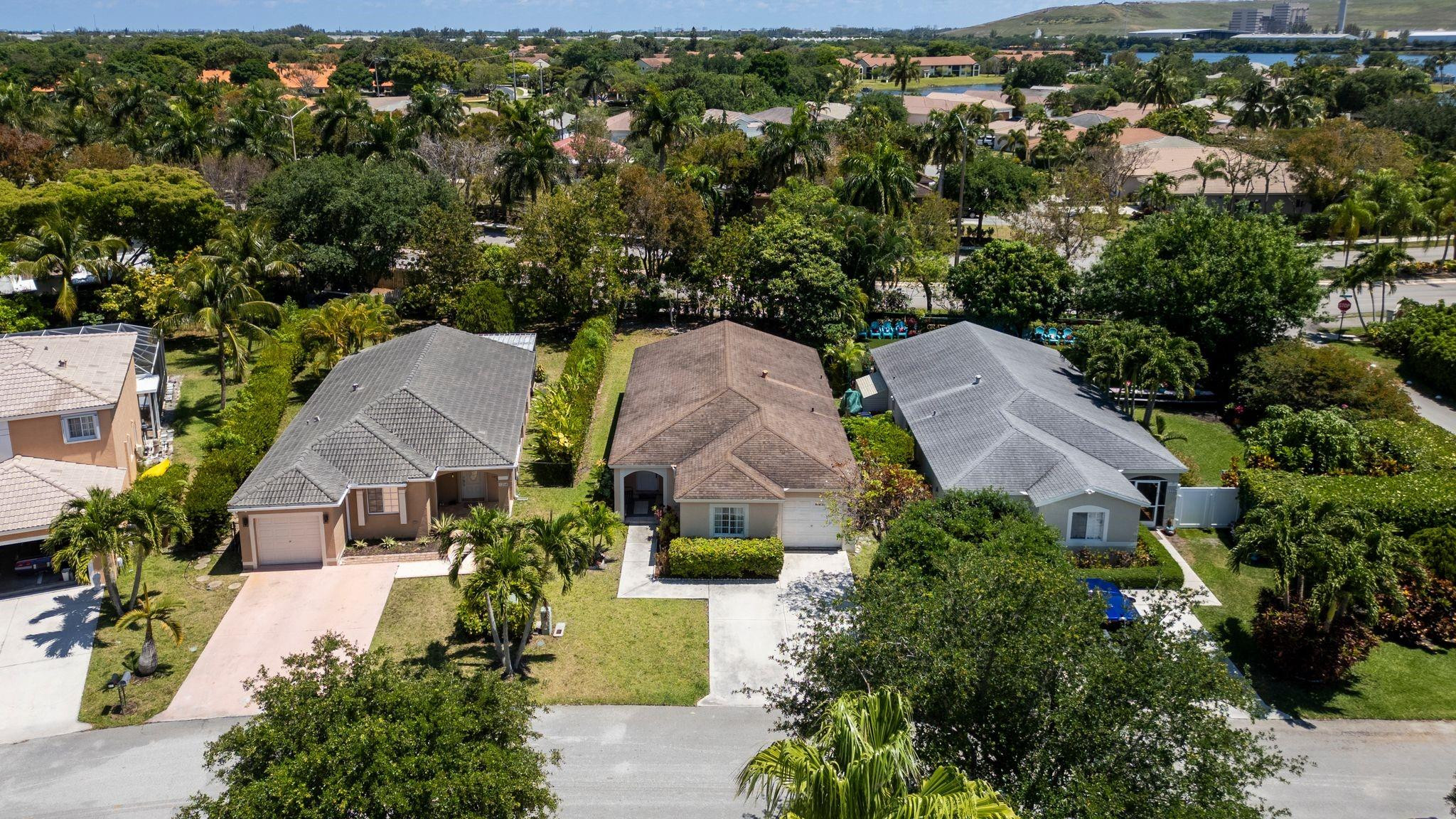 1218 SW 46th Ave
