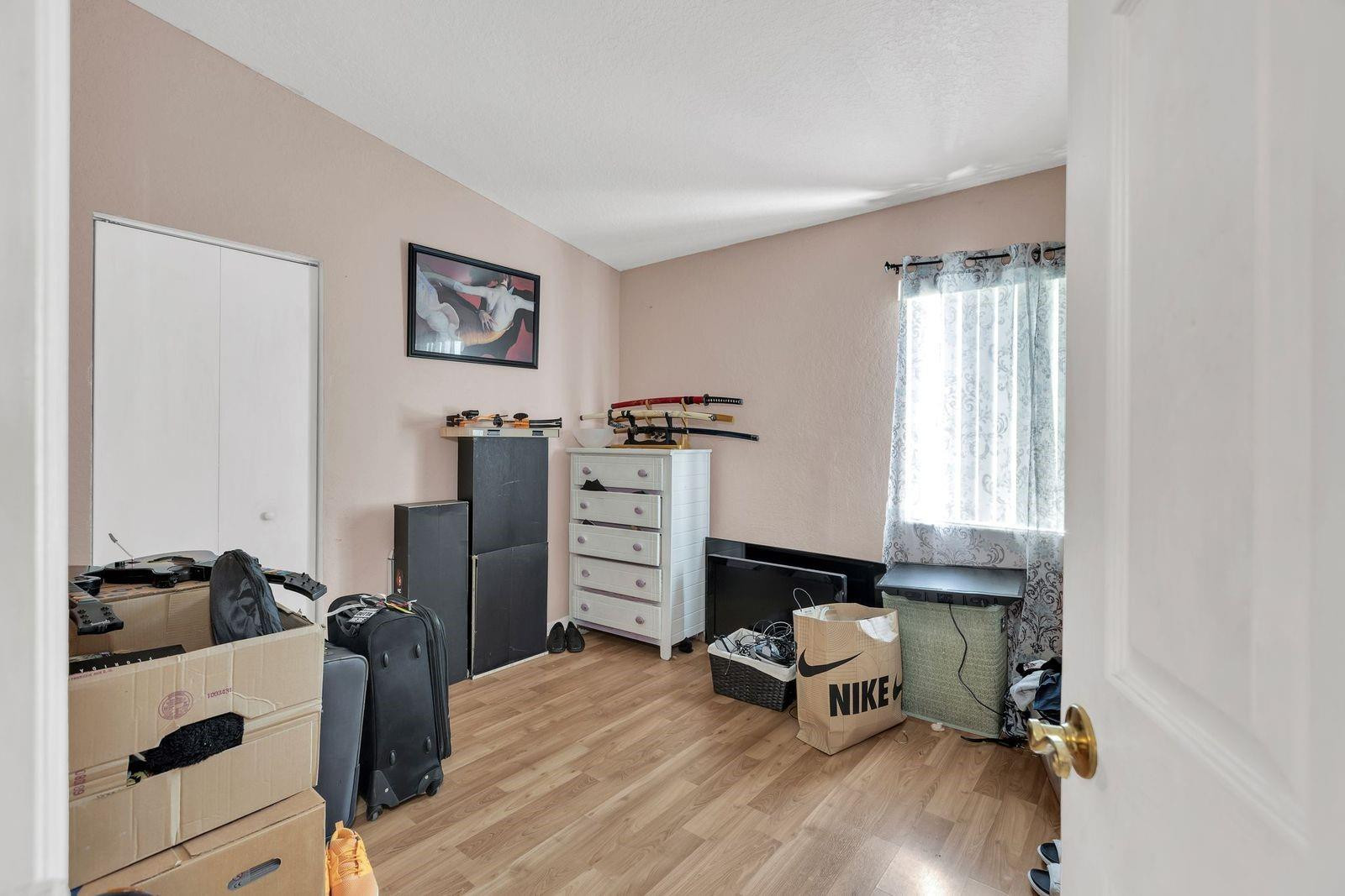 1218 SW 46th Ave