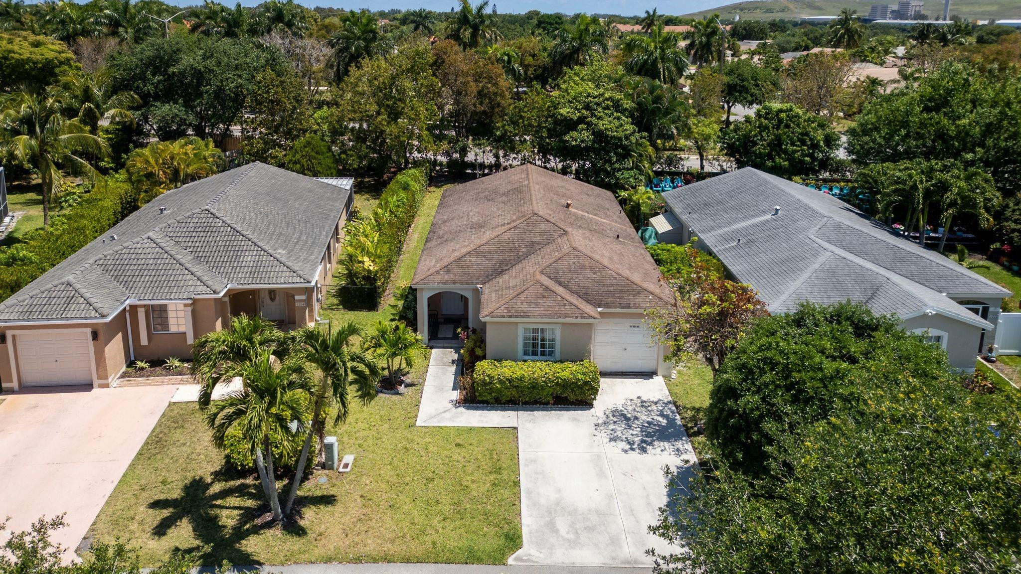 1218 SW 46th Ave