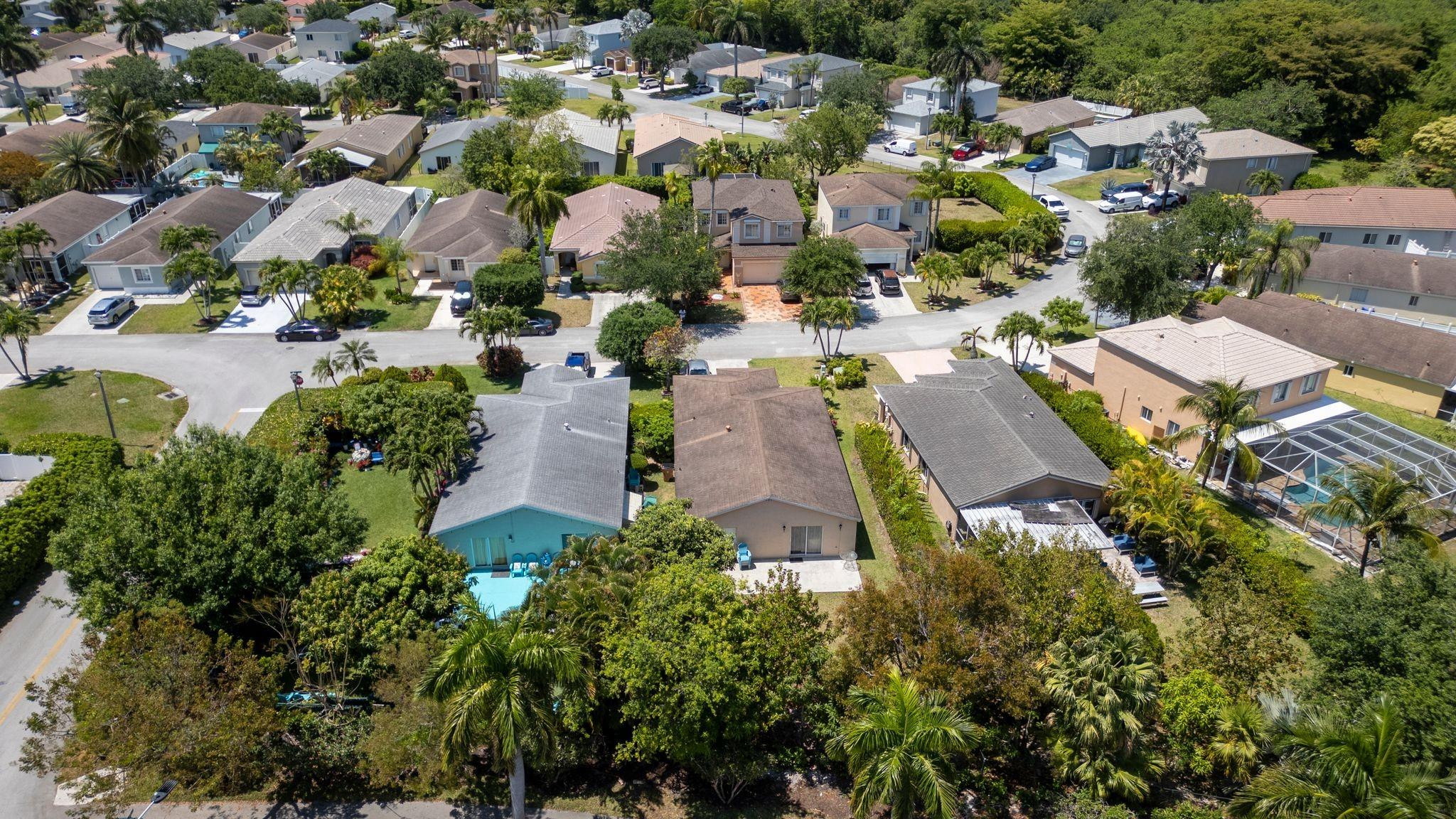1218 SW 46th Ave