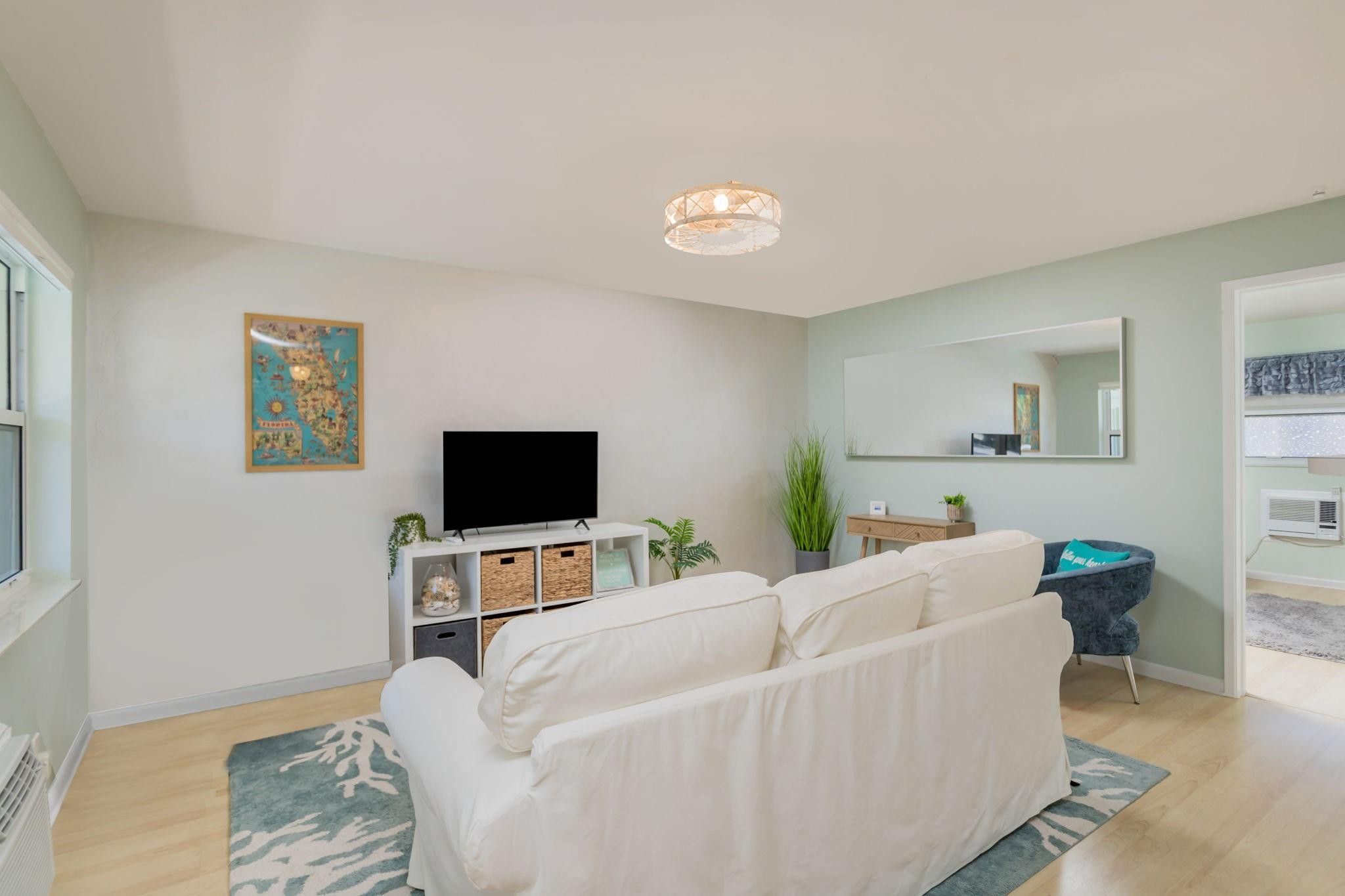 3230 NE 13th St 202