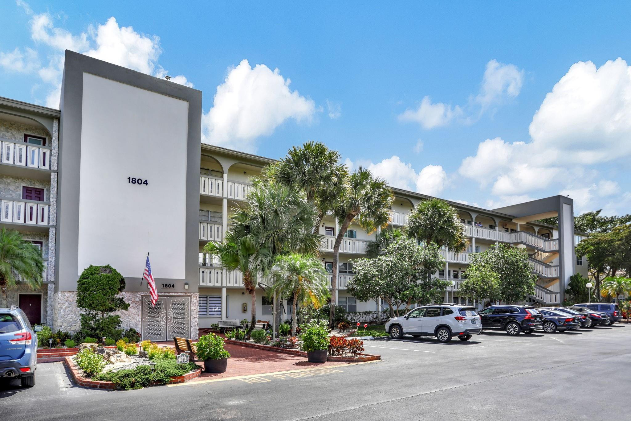 1804 Eleuthera Point M1