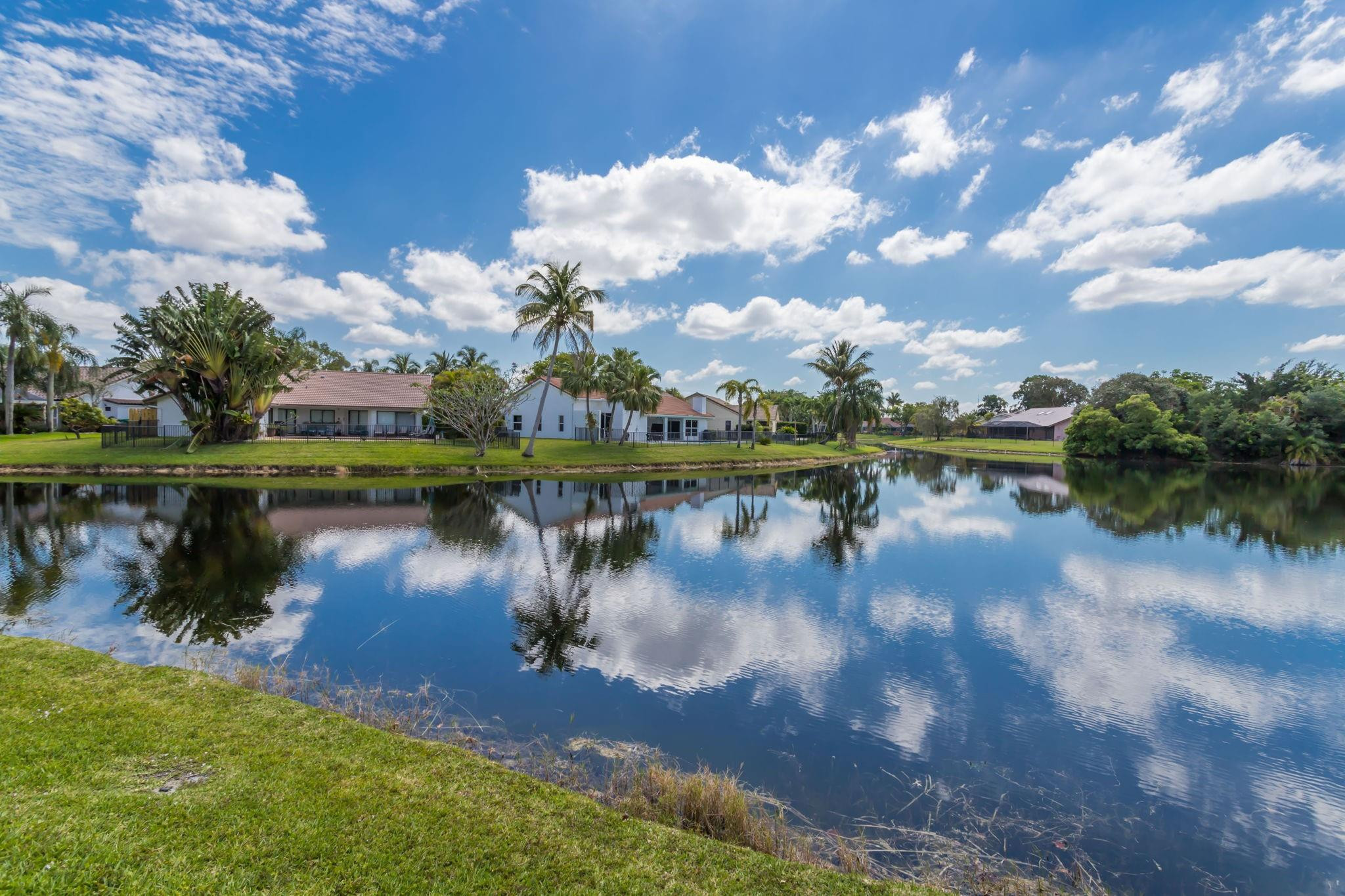305 NW 111th Ave