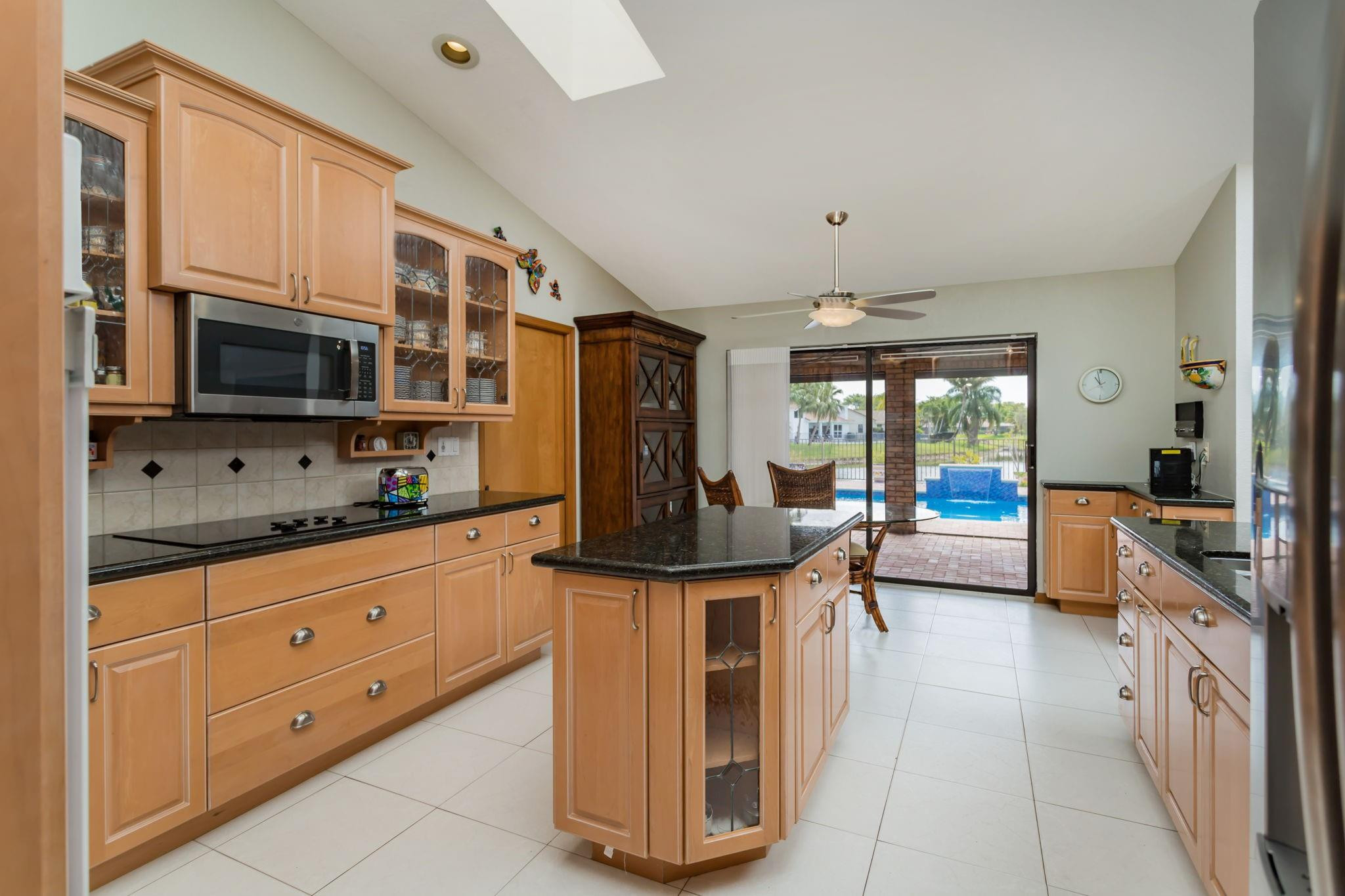 305 NW 111th Ave