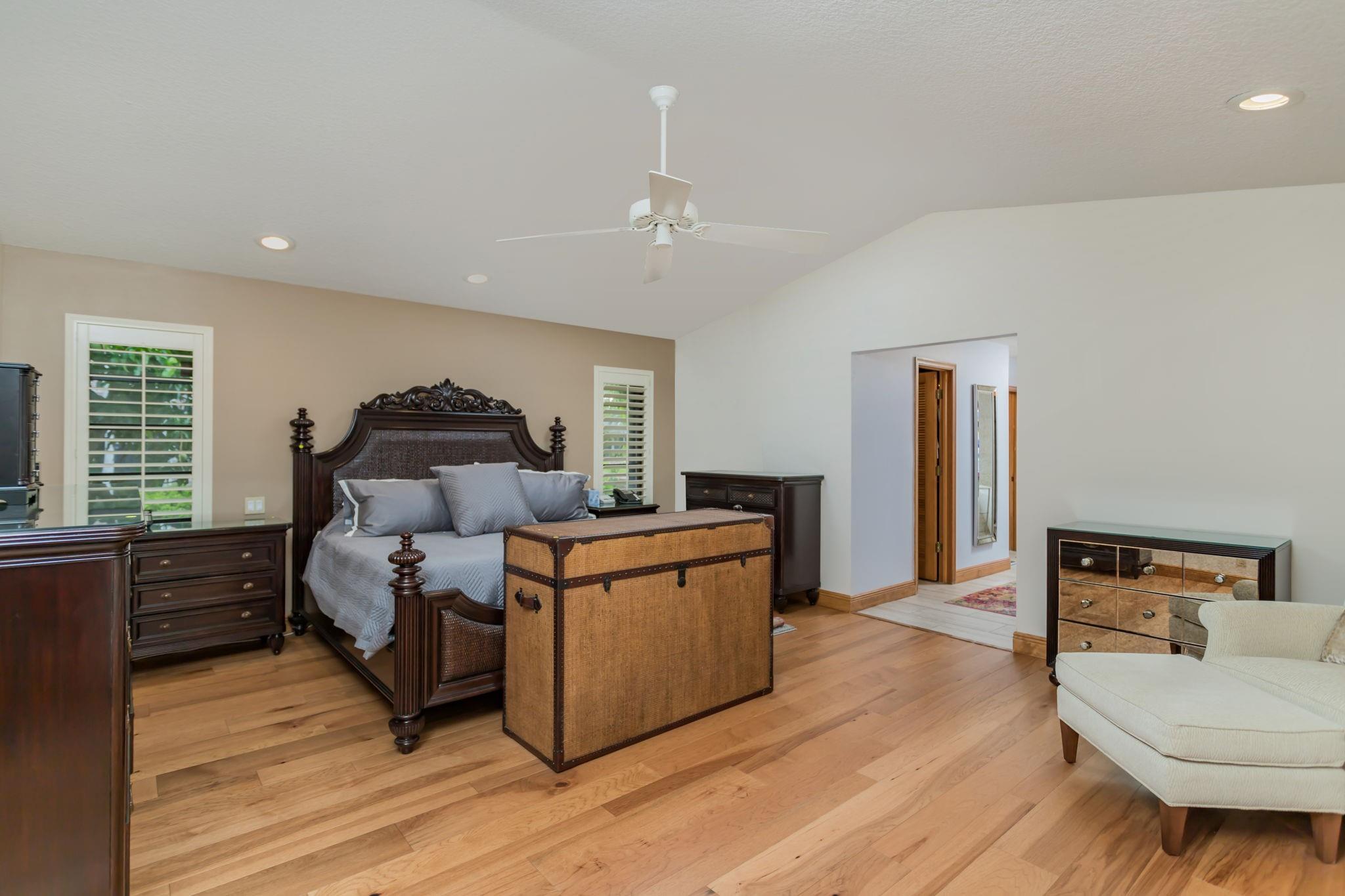 305 NW 111th Ave