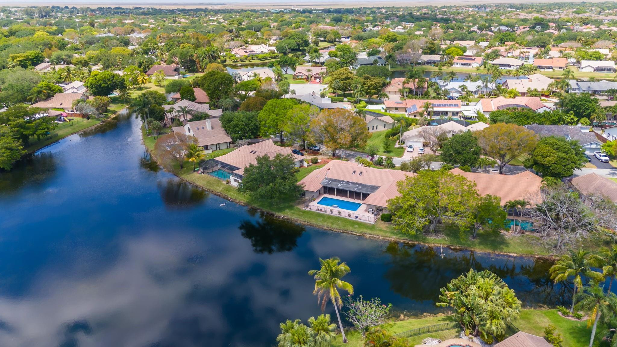 305 NW 111th Ave